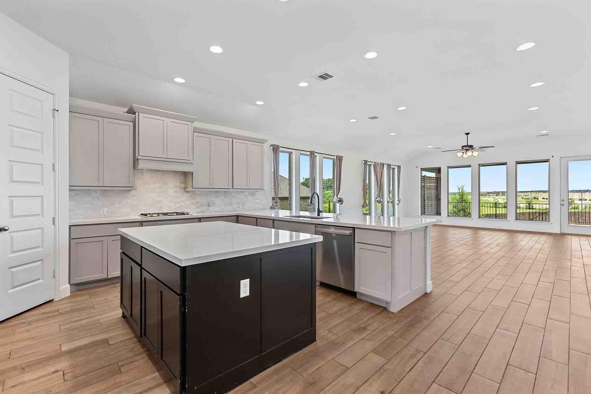 145  Cyrus Milton Dr None, photo 9