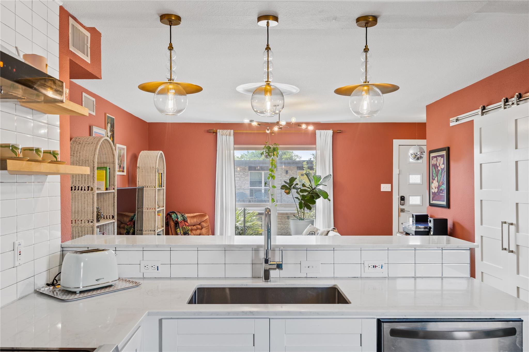 8605  Putnam Dr  #202, photo 7