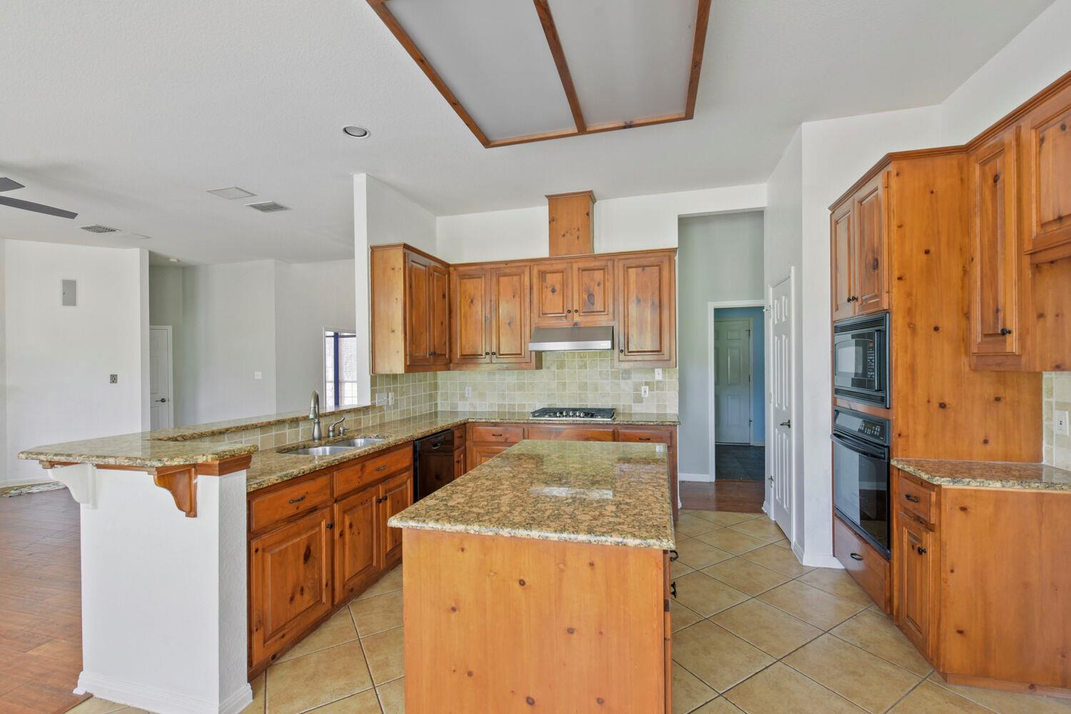 330  Humphrey Dr, photo 12