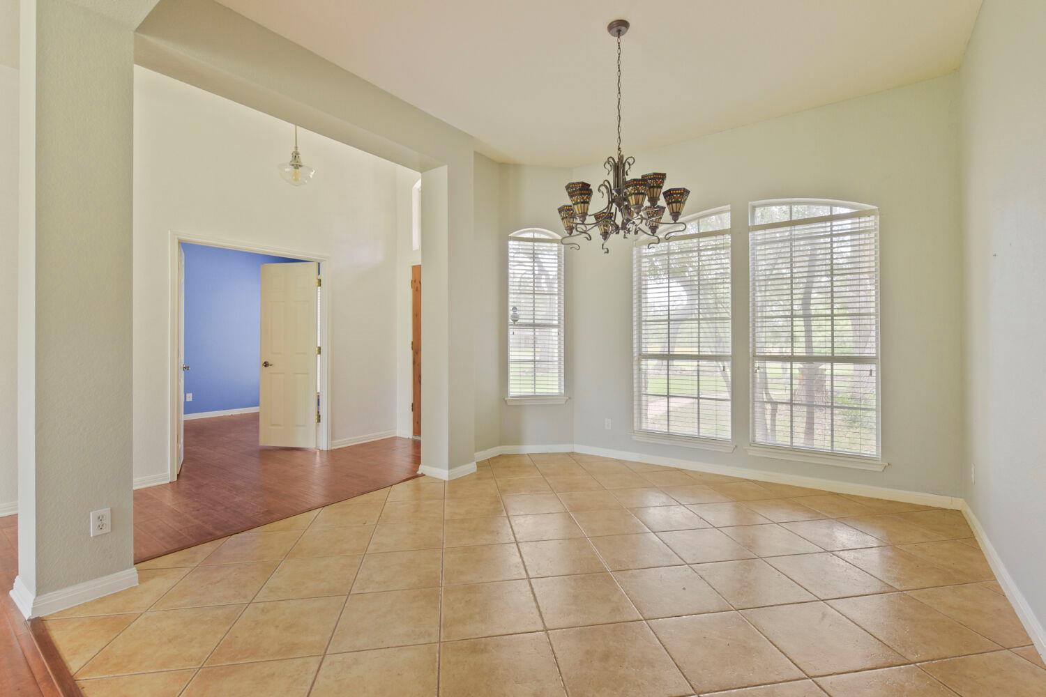 330  Humphrey Dr, photo 7