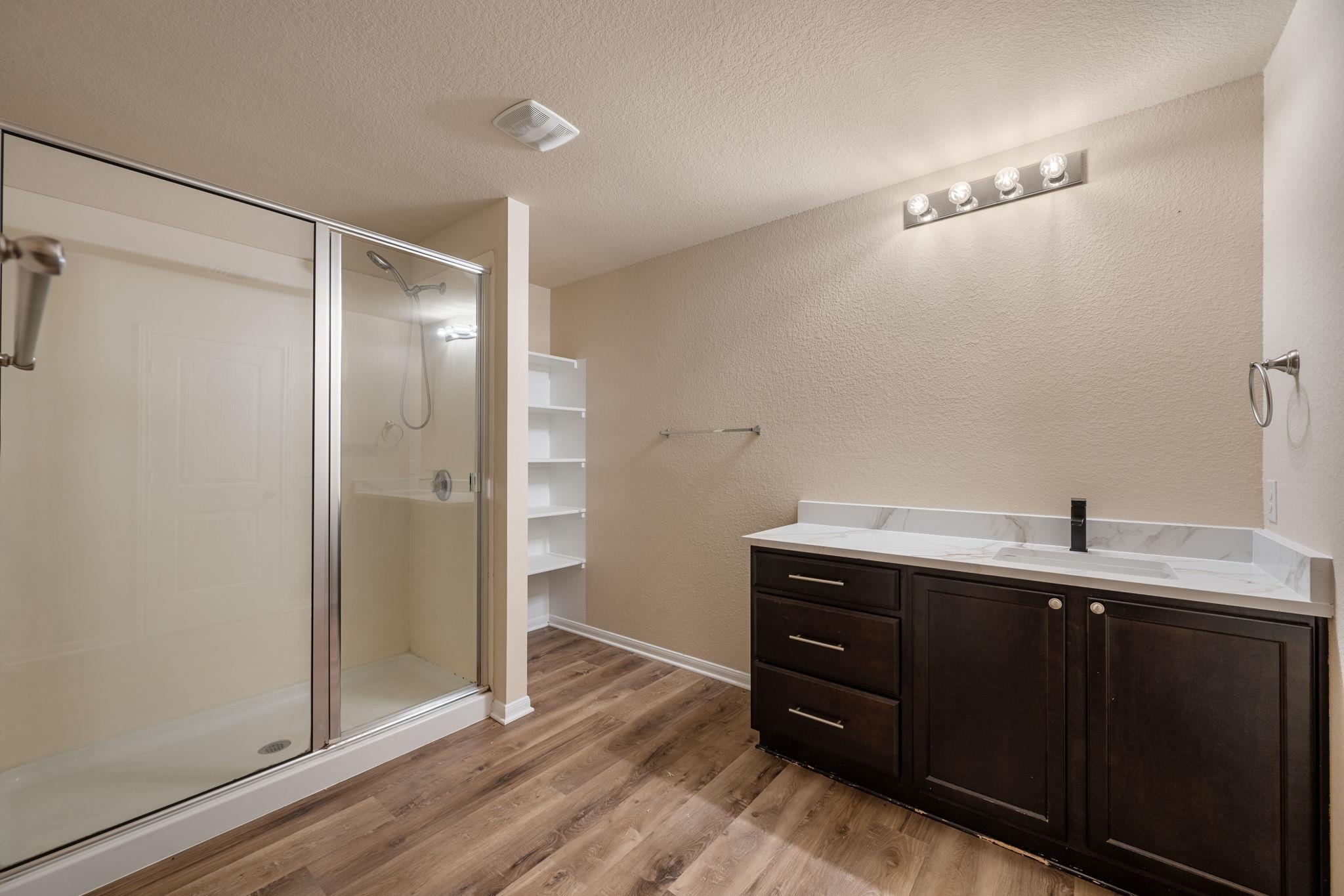 533  Luna Vista Dr, photo 12