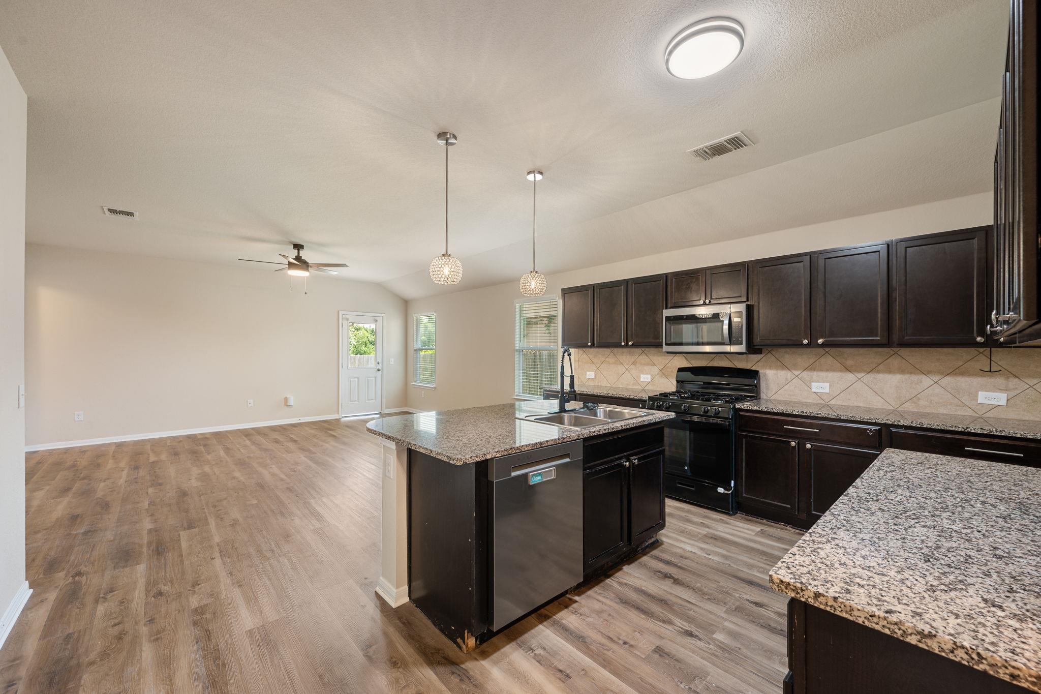 533  Luna Vista Dr, photo 5