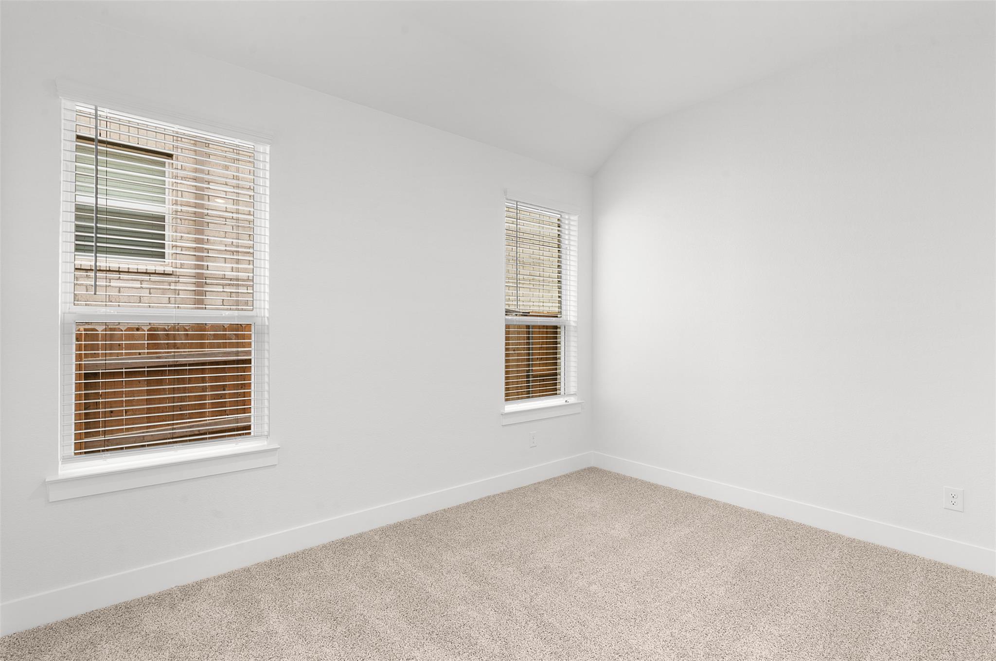 4746  Regents Pl, photo 6