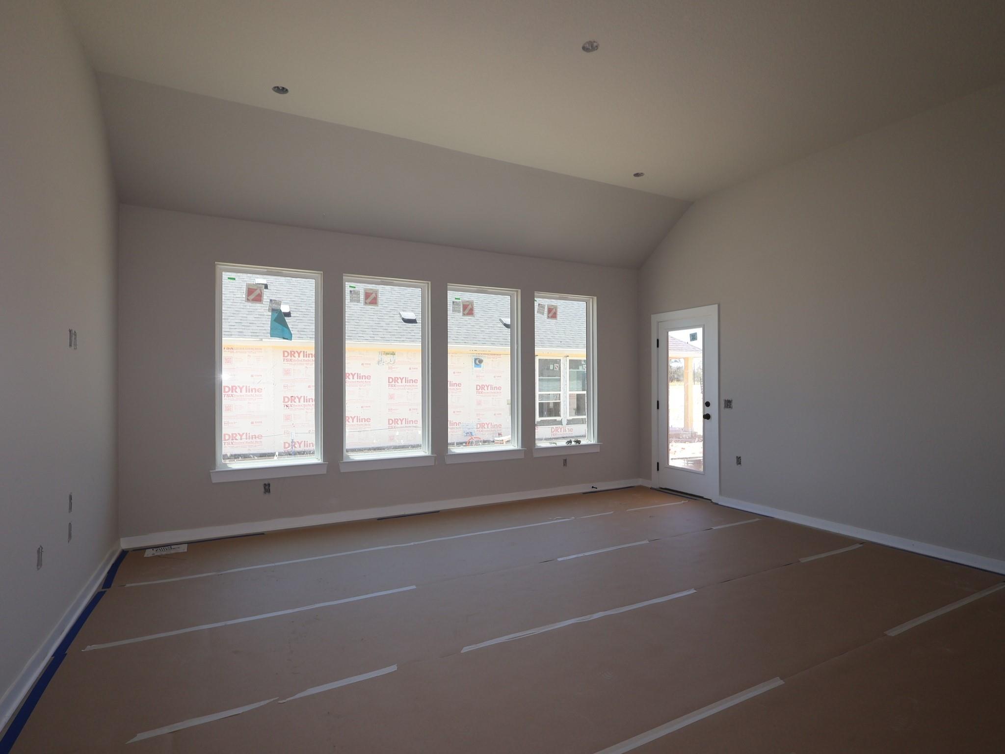 629  Clarissa St, photo 6