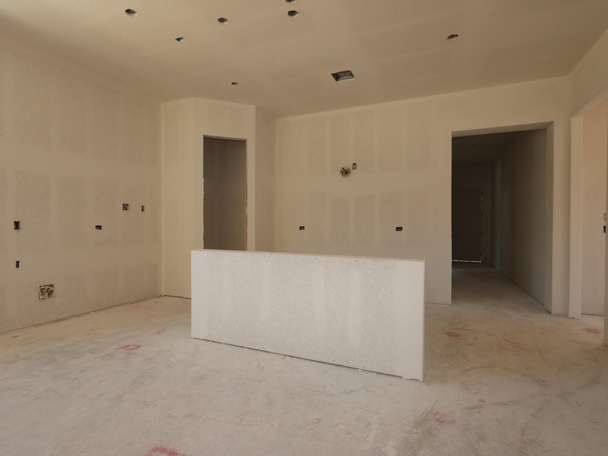 296  Champ Ave, photo 3