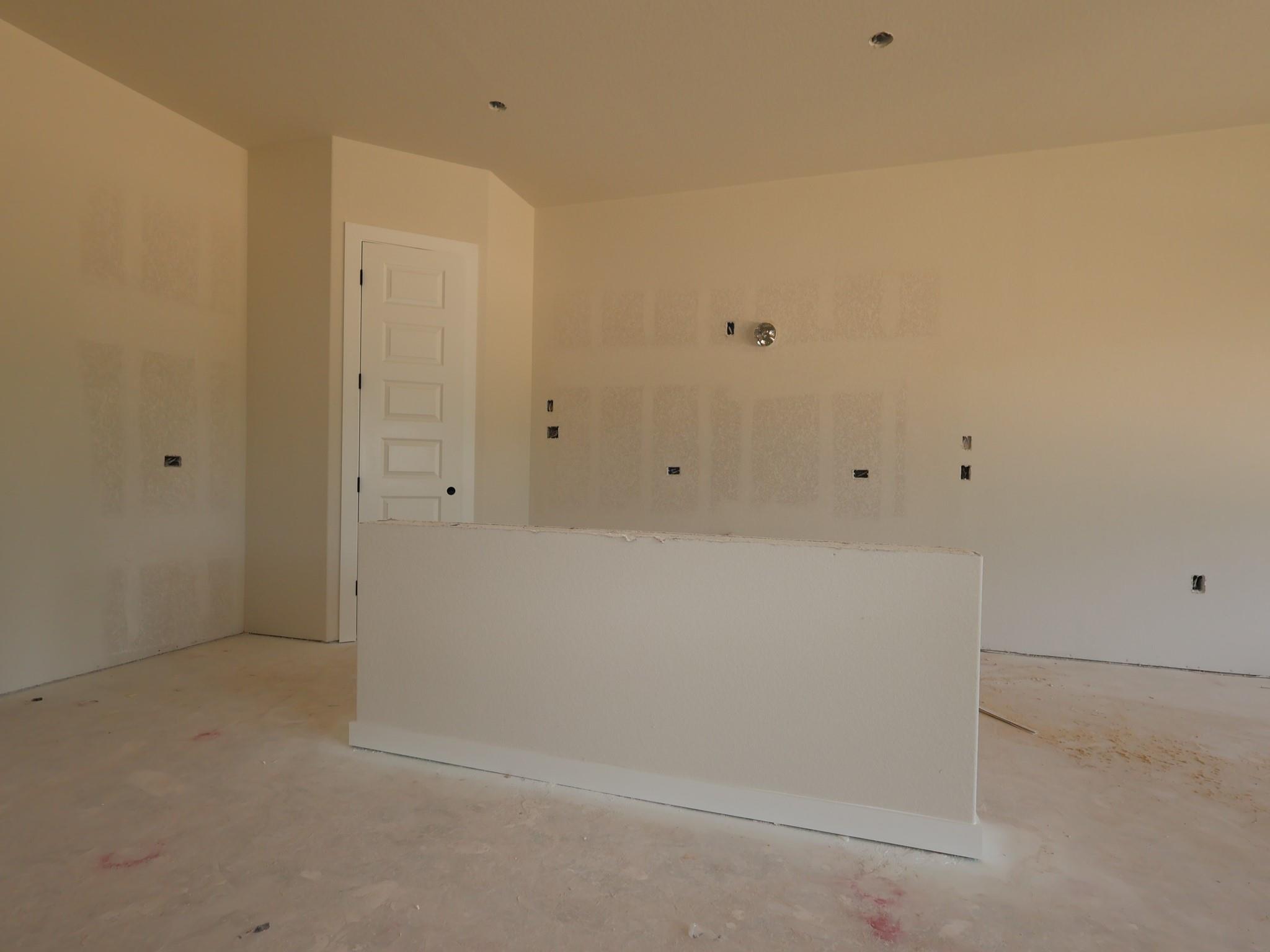 160  Champ Ave, photo 4
