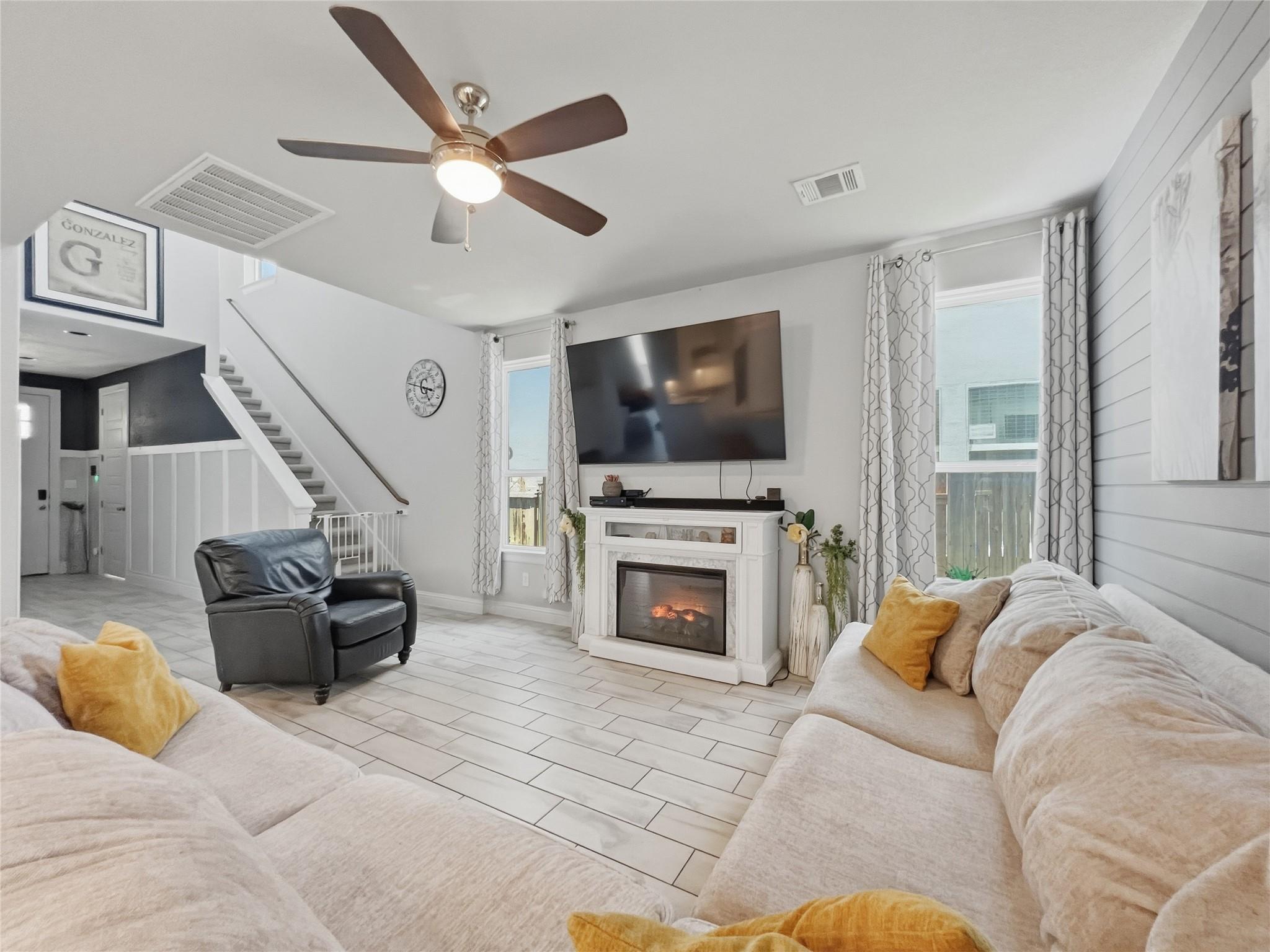 309  Gaida Loop, photo 6