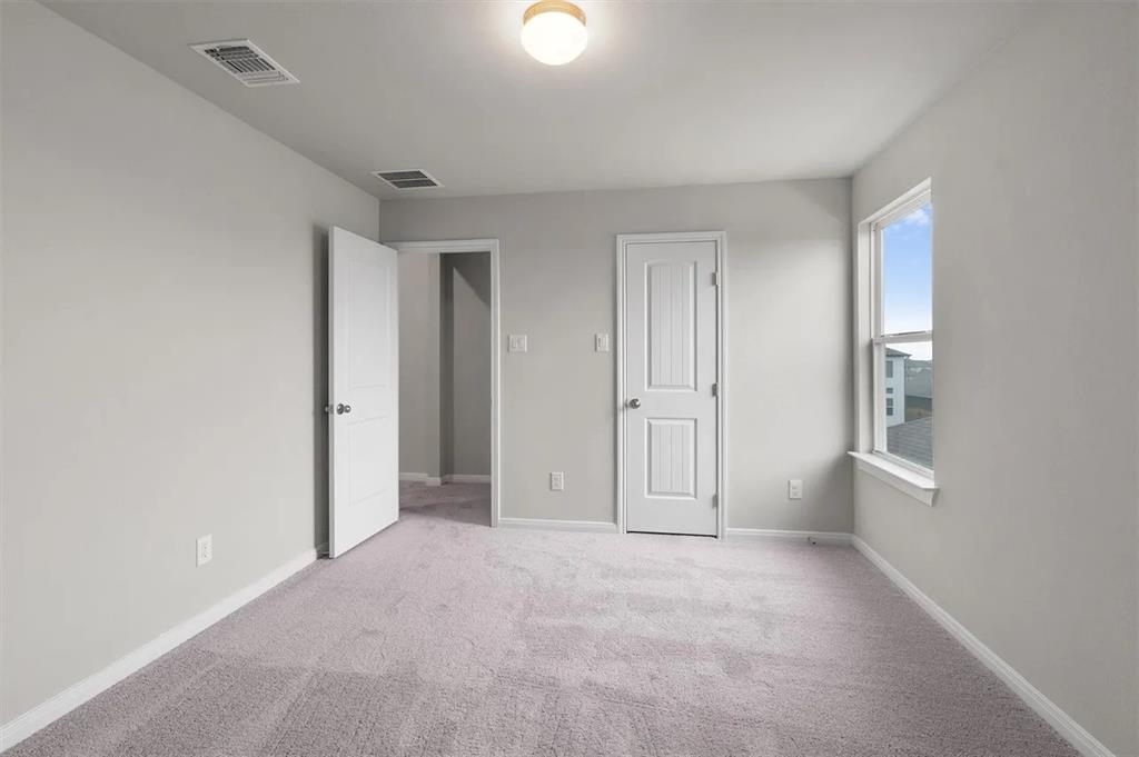332  Stellar Wind Dr, photo 7