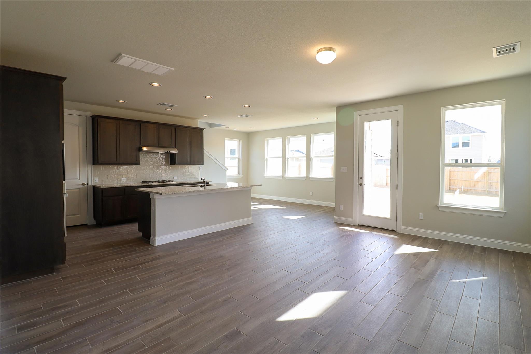 105  Bent Trail Ln, photo 3