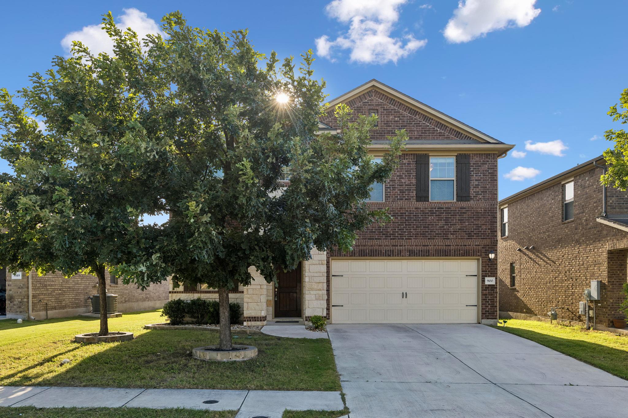 900  Myrna Bnd, photo 2