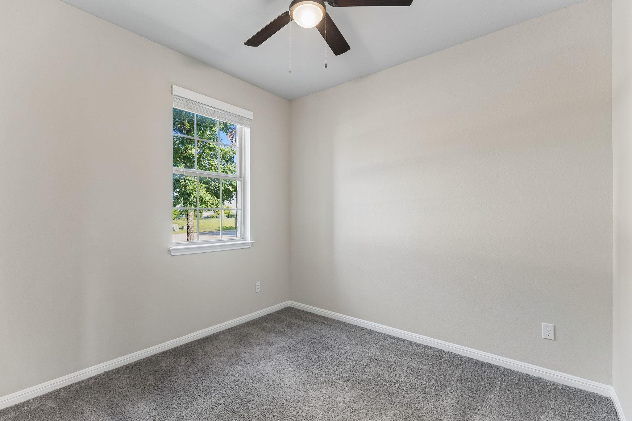 900  Myrna Bnd, photo 4