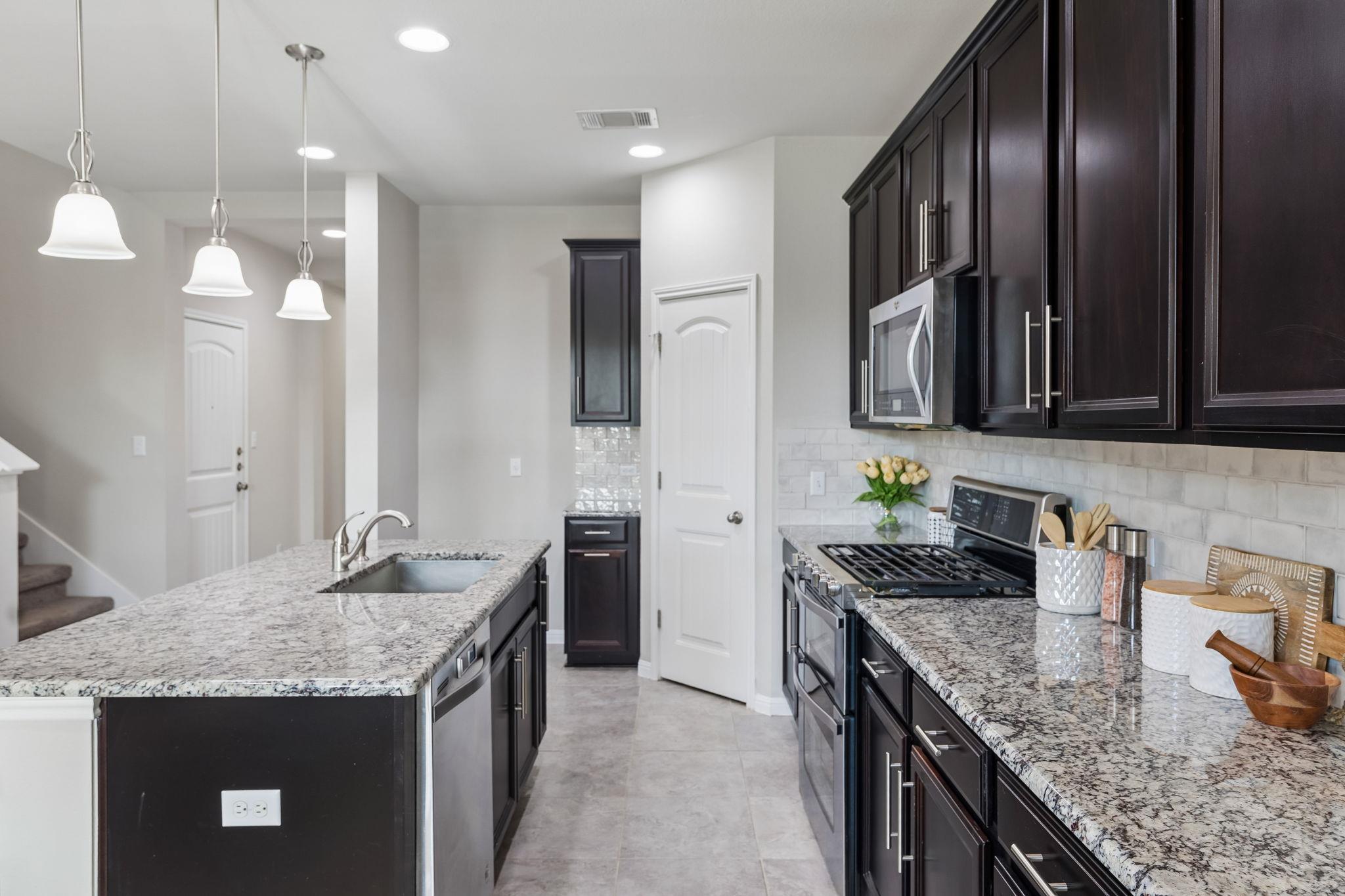900  Myrna Bnd, photo 8