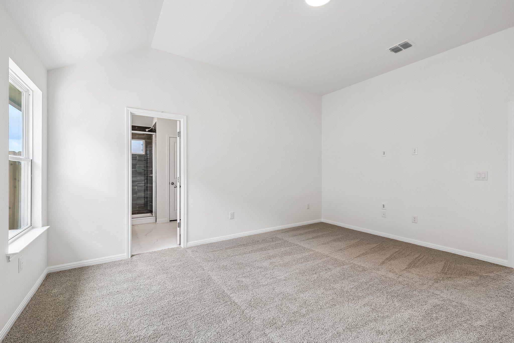 471  Young St, photo 10