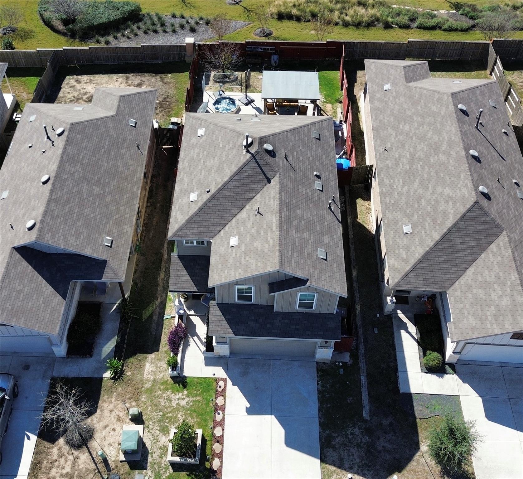 426  Eves Necklace Dr, photo 3