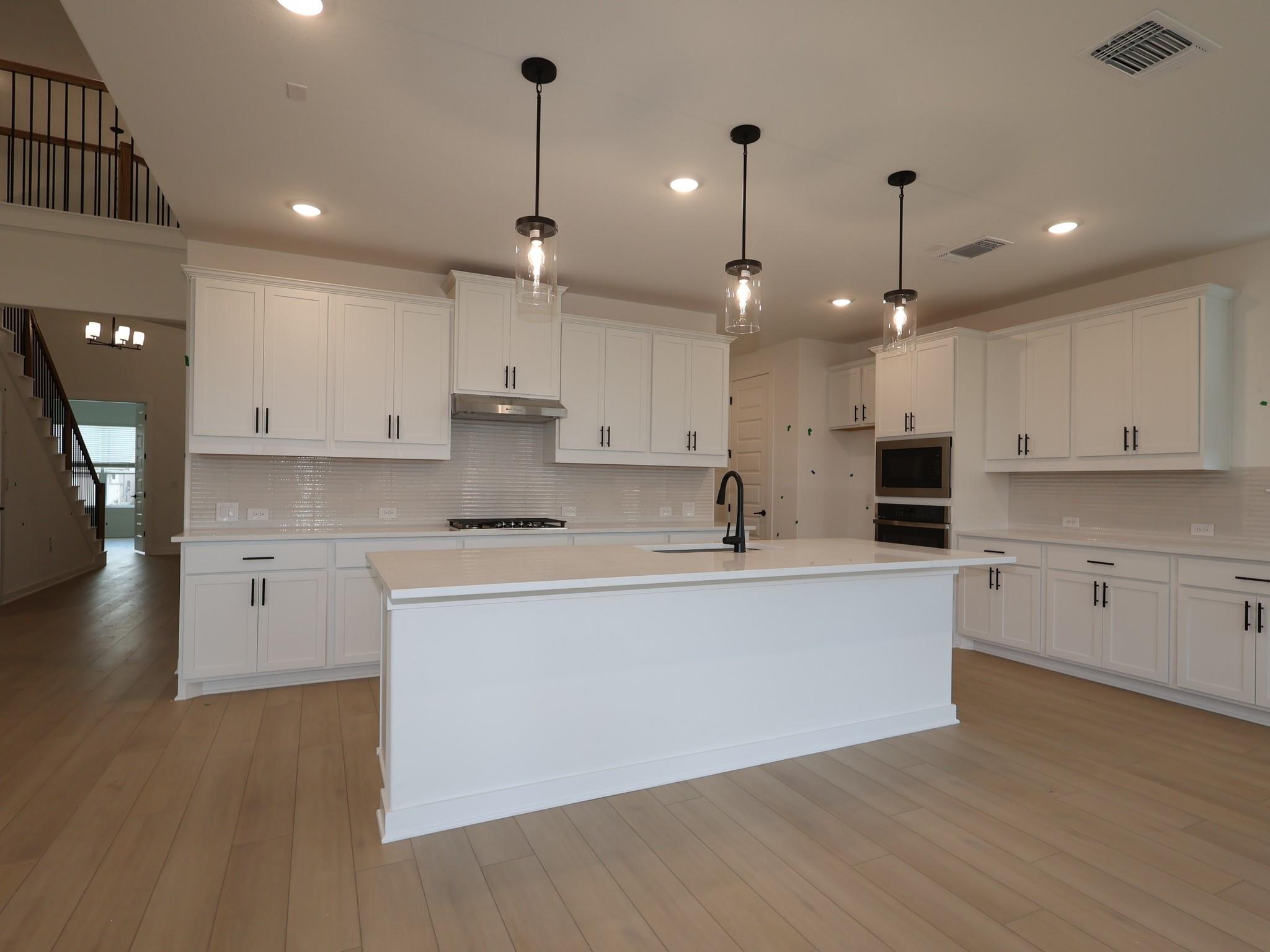 3721  Plentywood Ln, photo 7