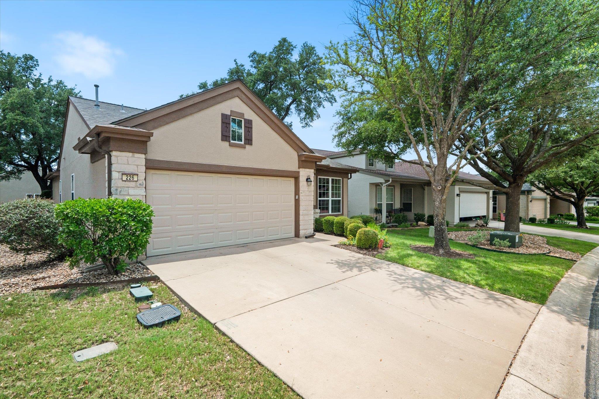 226  Winter Dr, photo 3