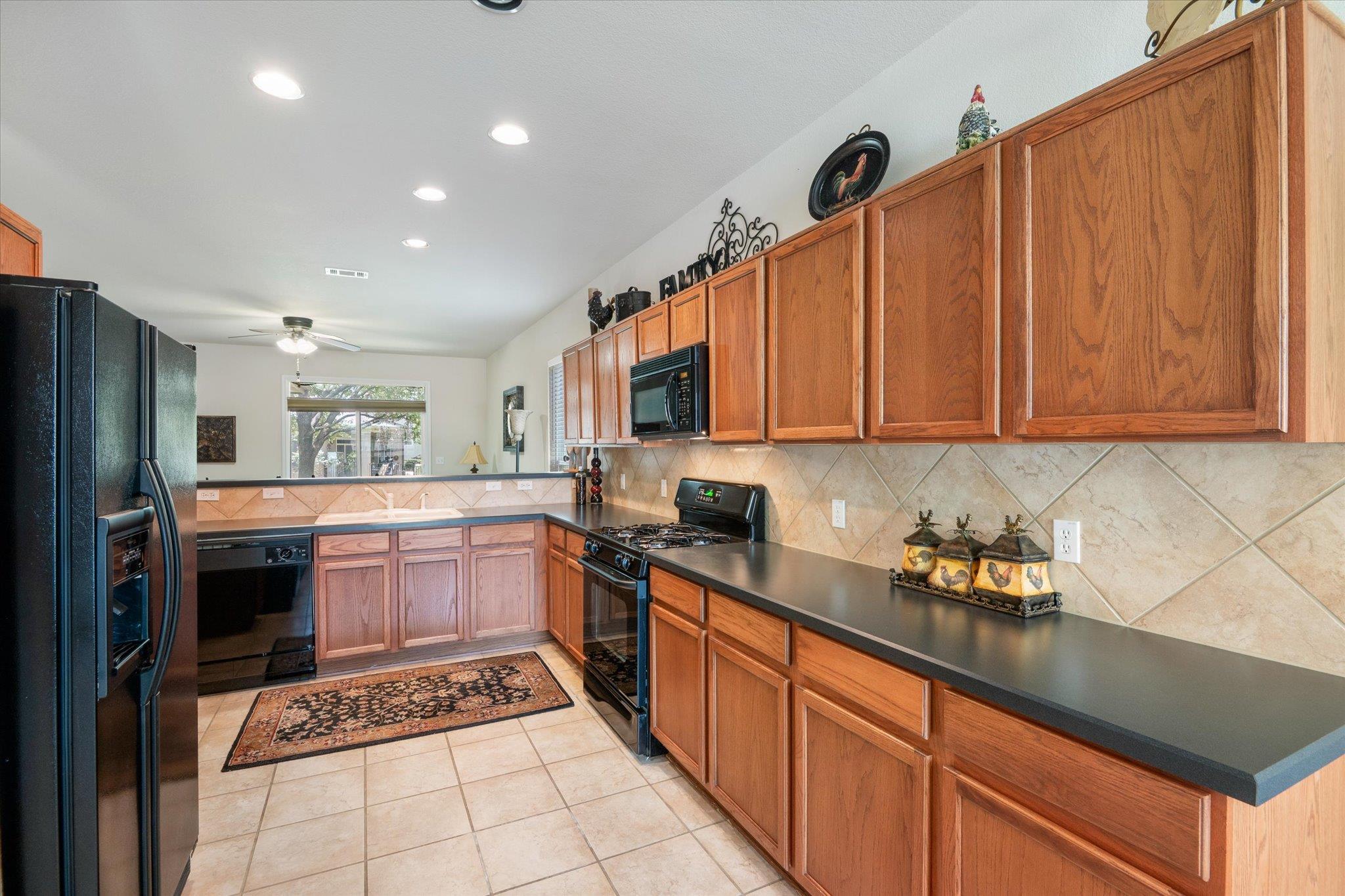 226  Winter Dr, photo 6