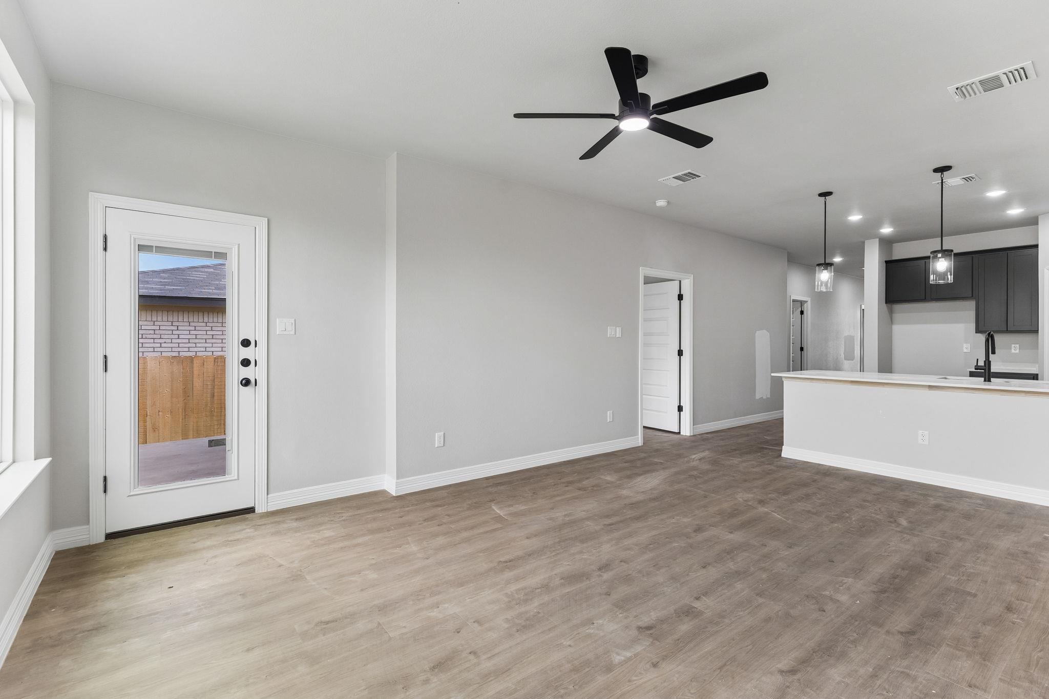 1307  Lone Pine Way, photo 11