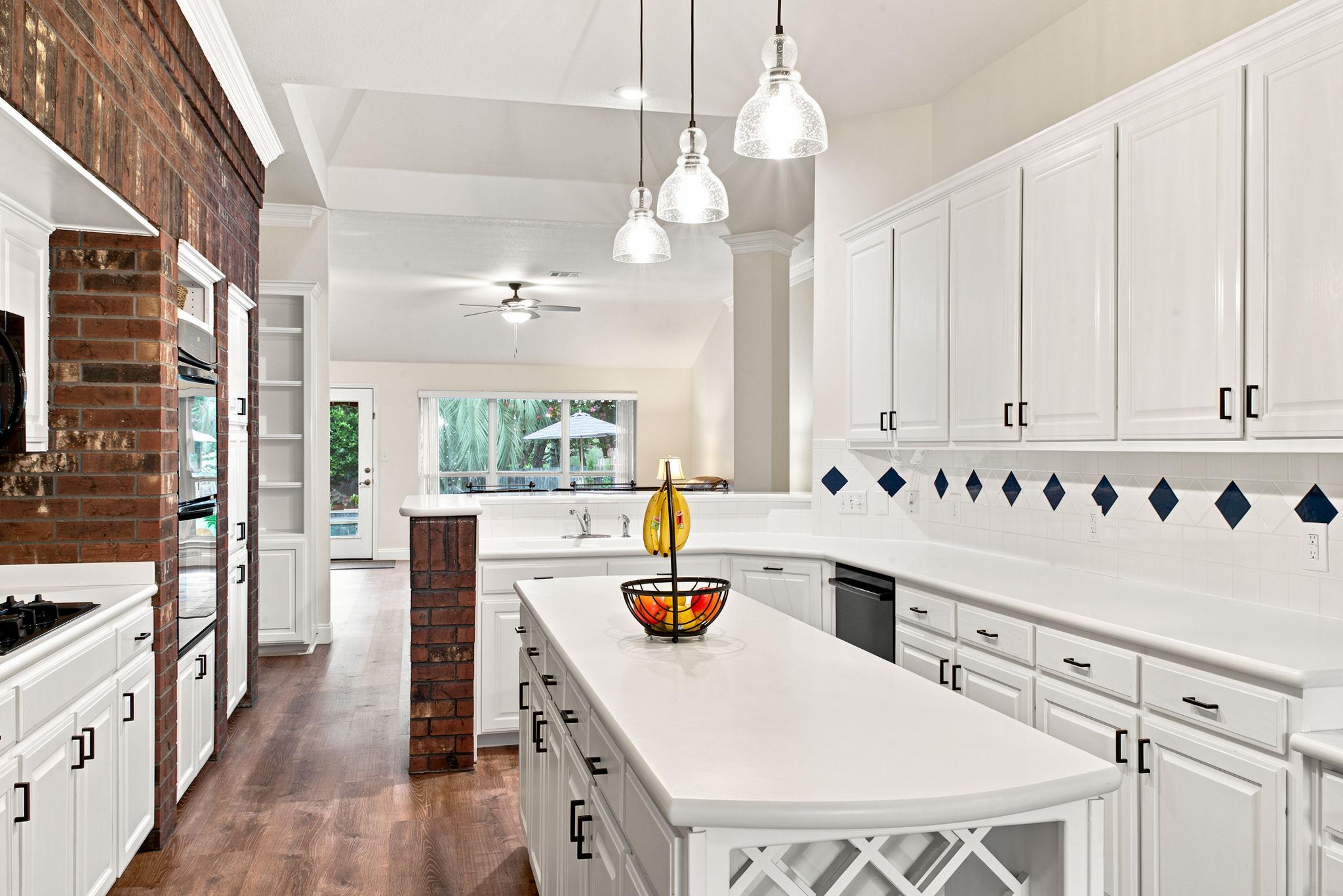 17213  Crescent Heights Trl, photo 12