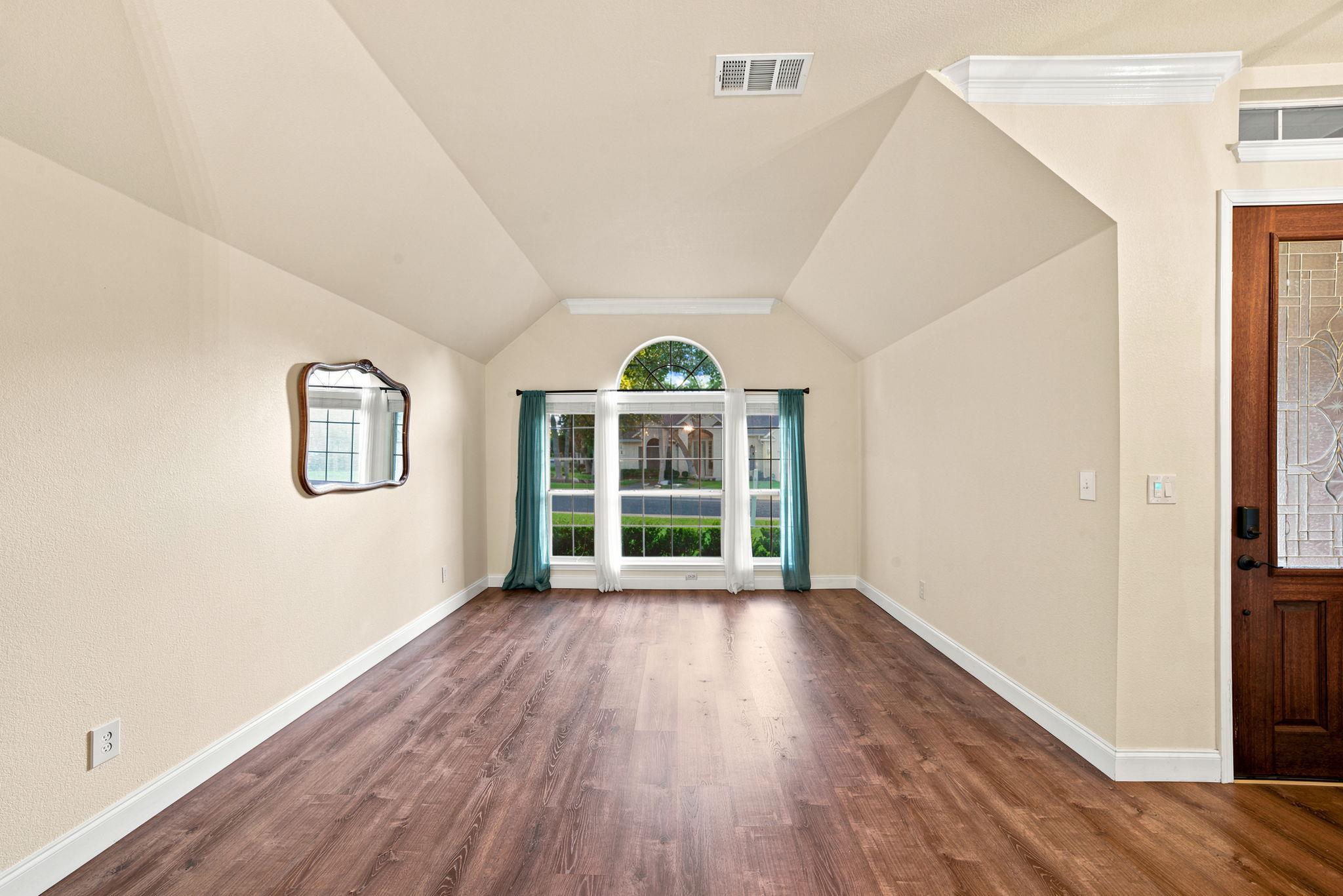 17213  Crescent Heights Trl, photo 5