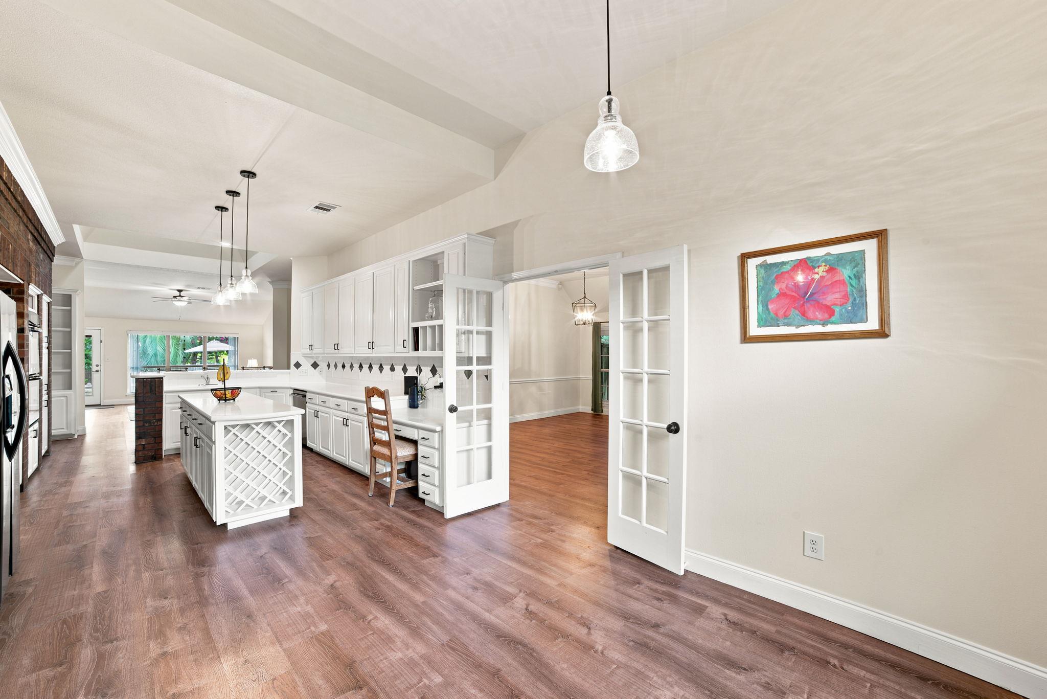 17213  Crescent Heights Trl, photo 9