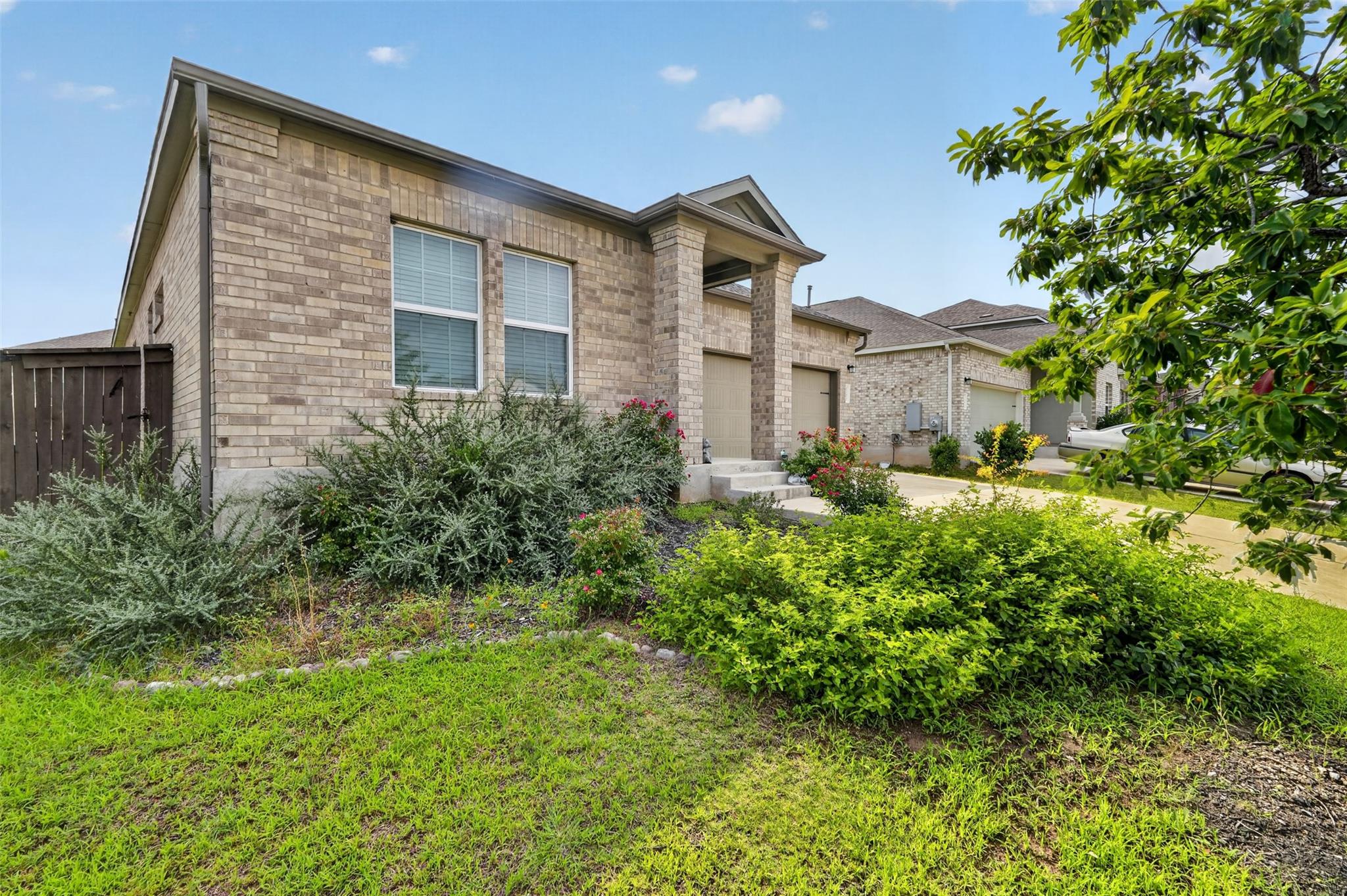 1301  Blackhaw Ln, photo 3