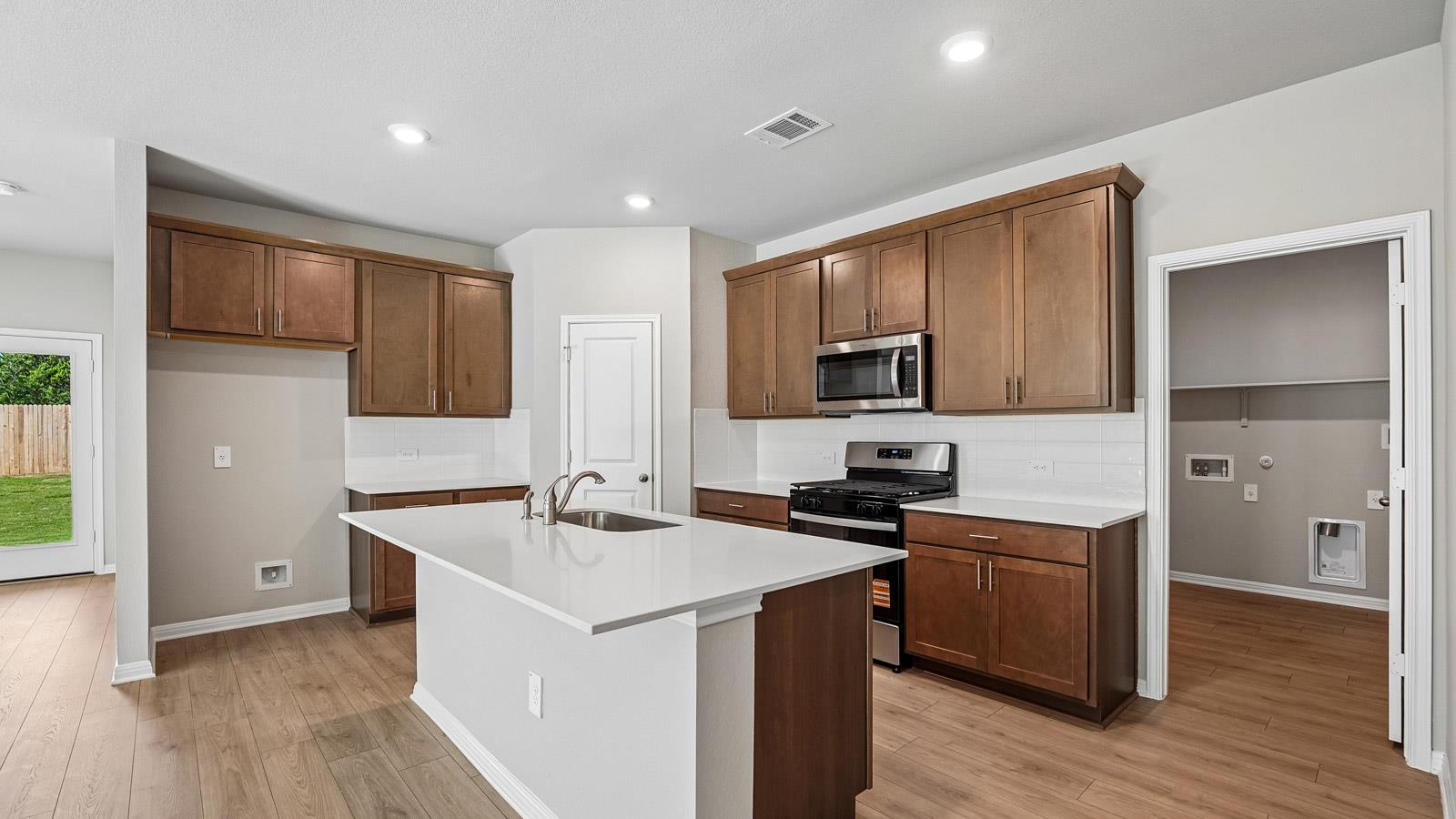 20401  Tuberville Ln, photo 8