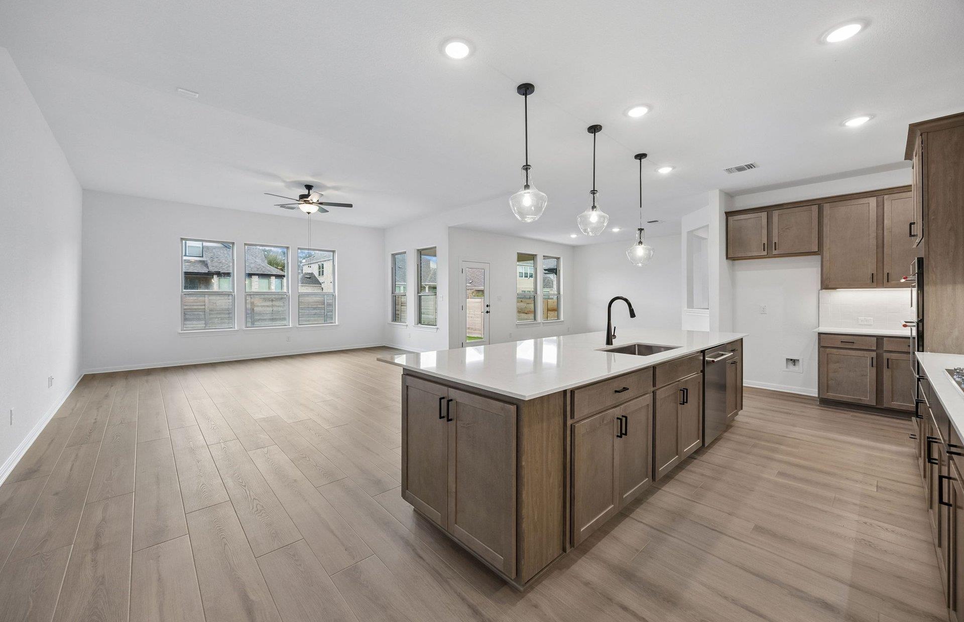 2905  Zuni Path, photo 6