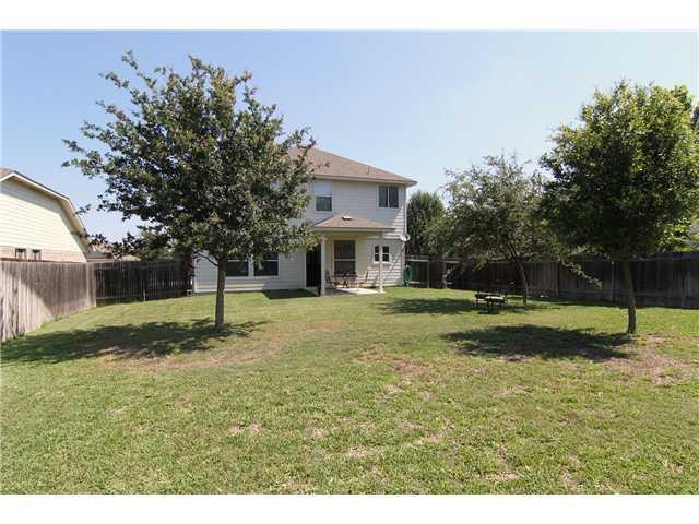 259  Clarence Ct, photo 2