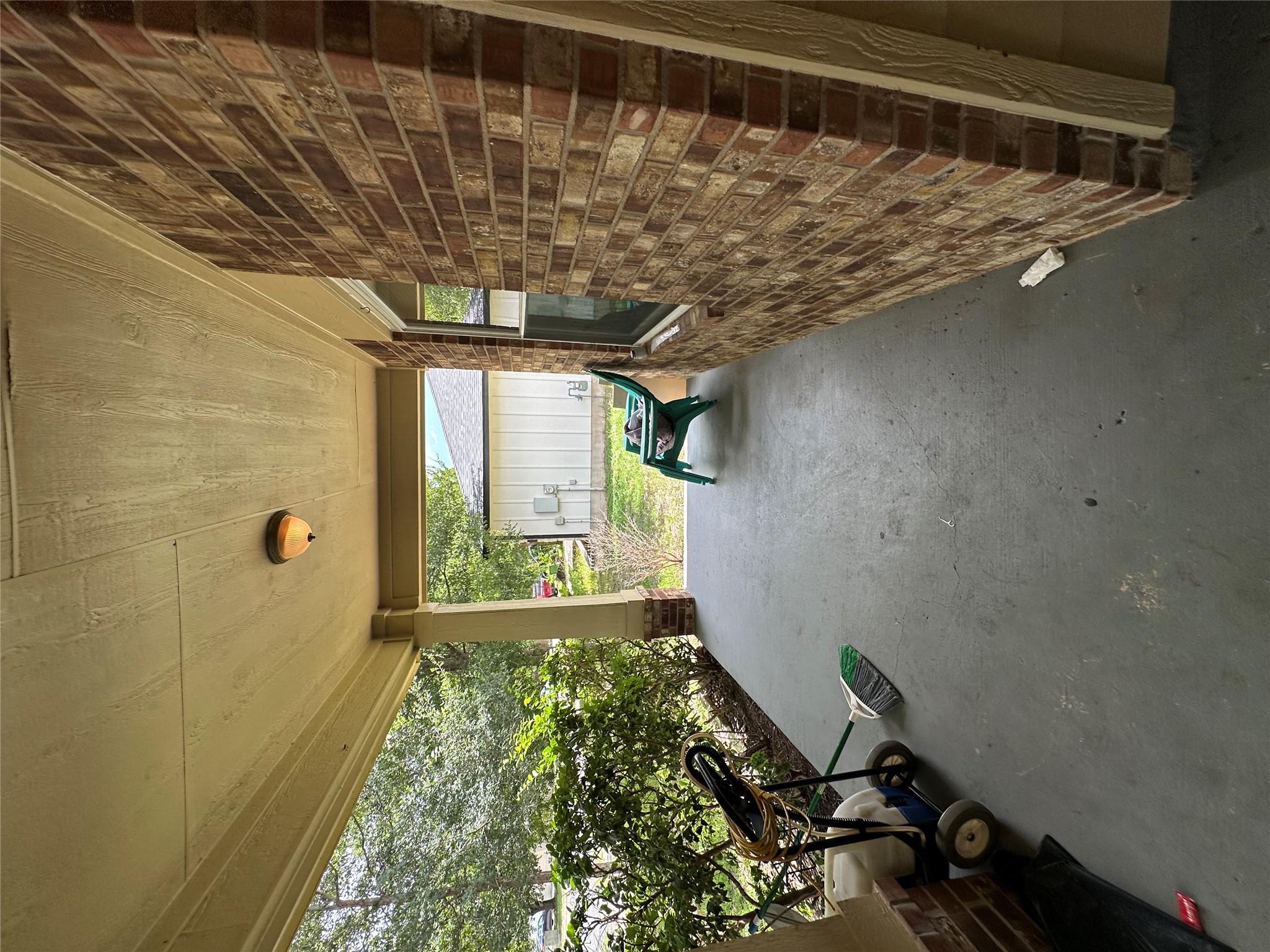 6913  Sabrina Dr, photo 3