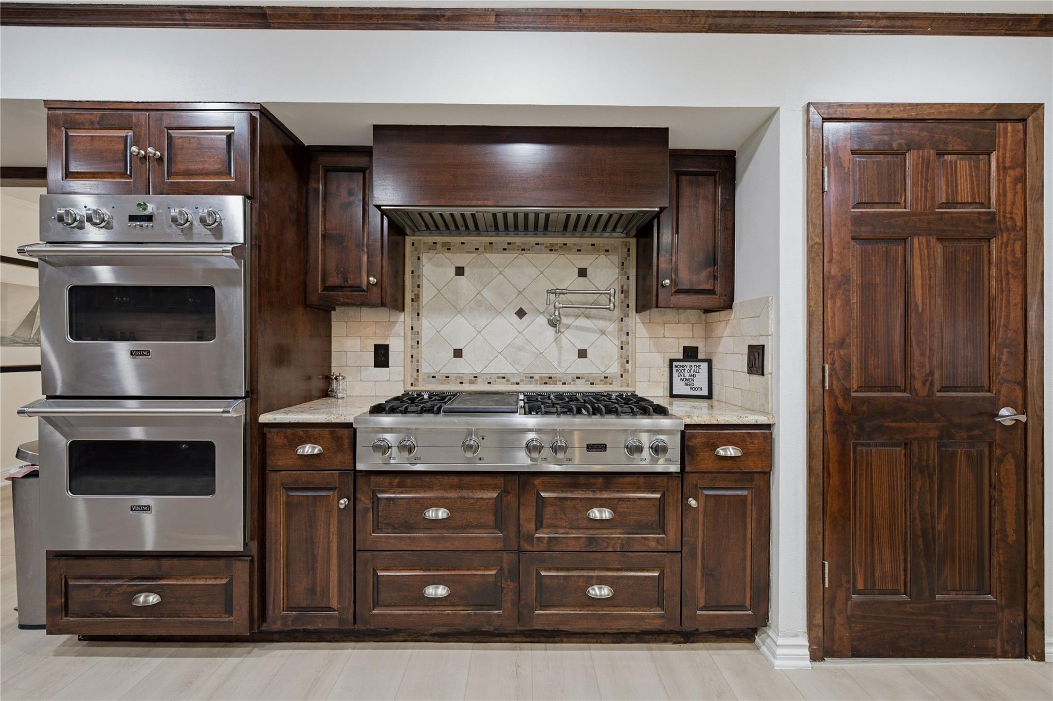 3409  Lakeside Dr, photo 9