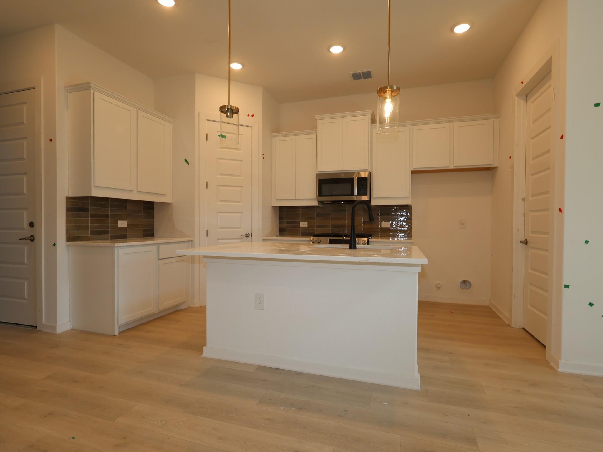 13215  Stabler Dr, photo 9