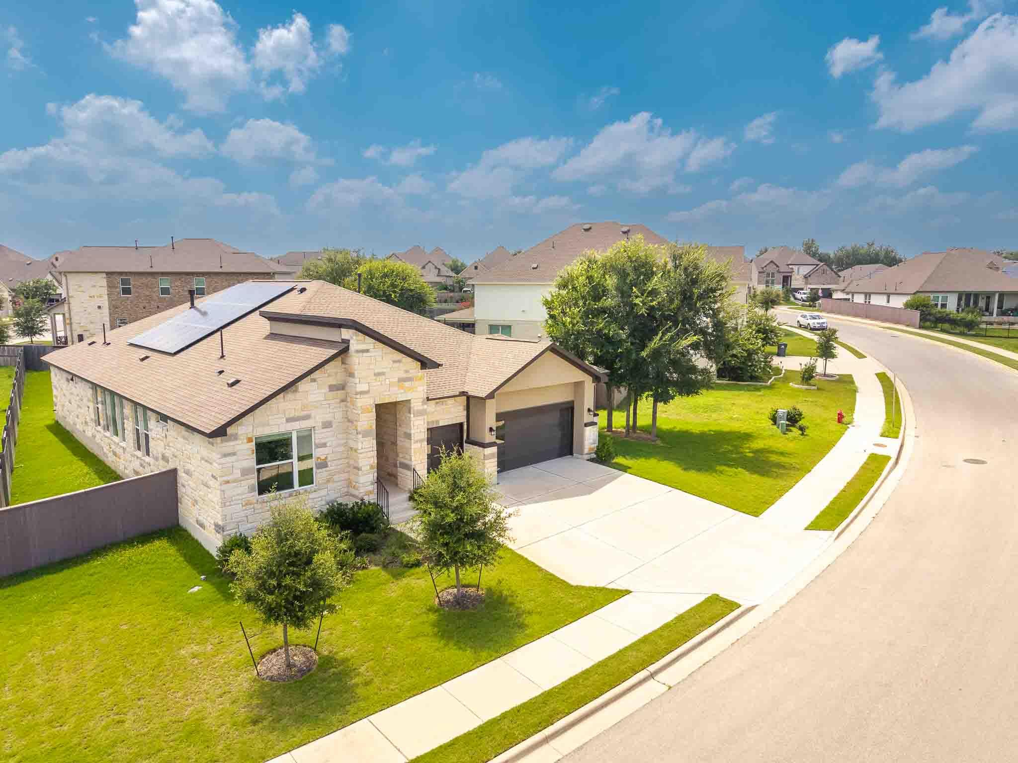 276  Washington Dr, photo 3
