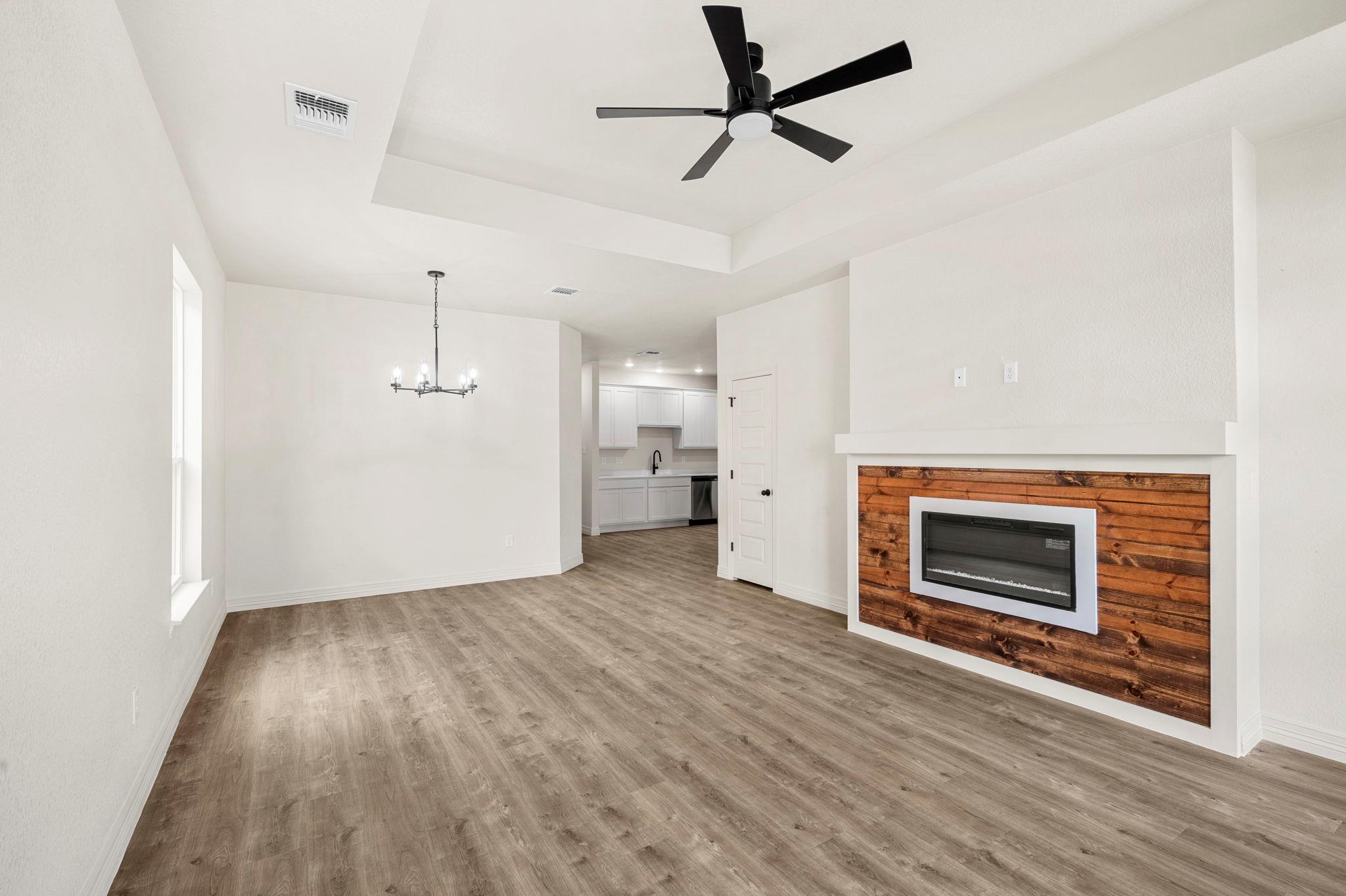 1305  Lone Pine Way, photo 5