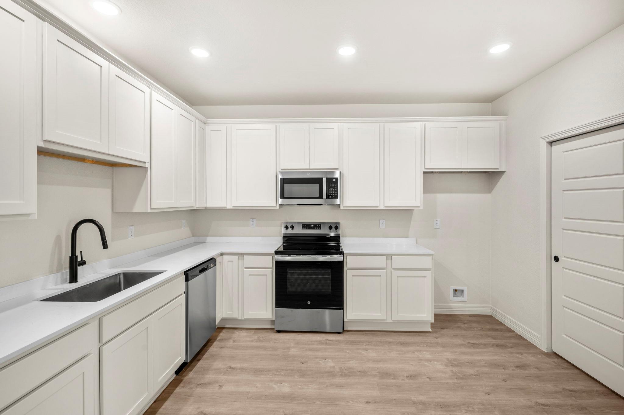 1305  Lone Pine Way, photo 7