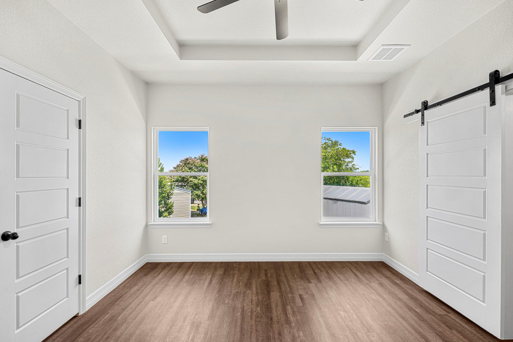 1301  Lone Pine Way, photo 12