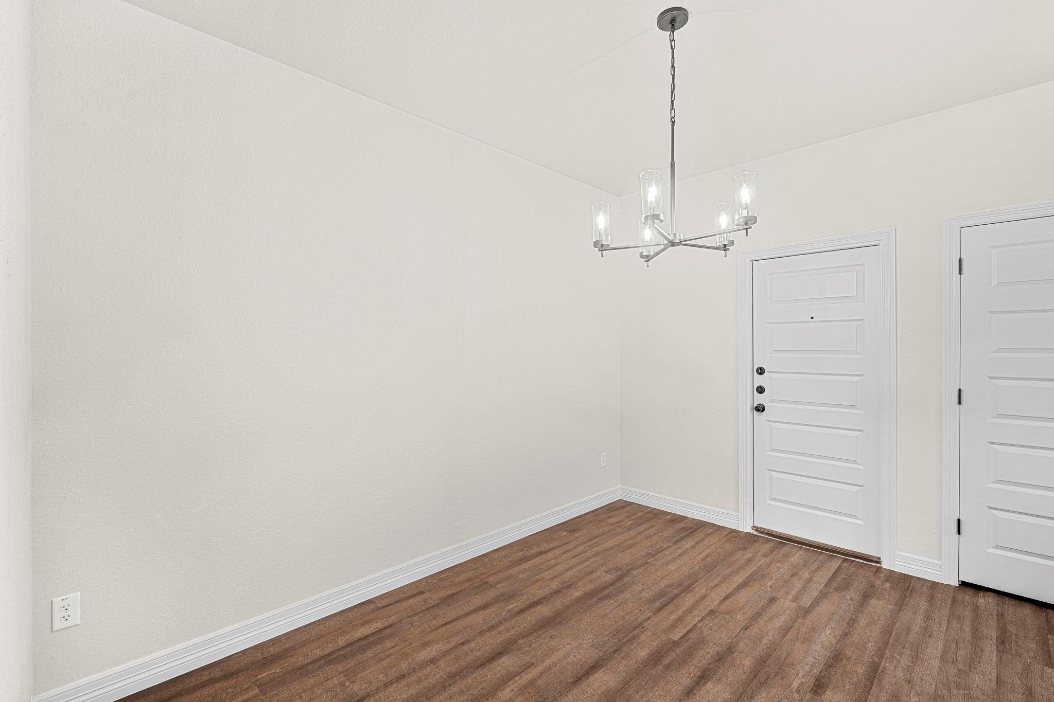 1301  Lone Pine Way, photo 7