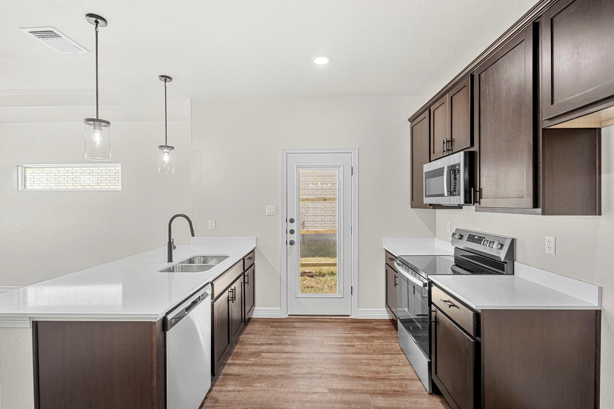 1301  Lone Pine Way, photo 10