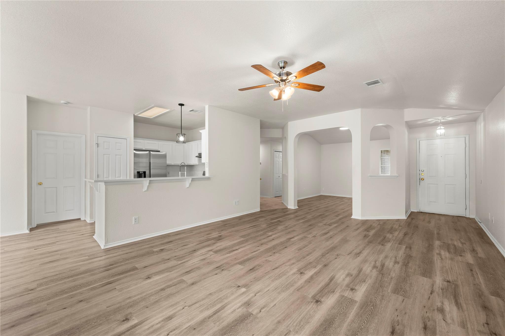 3920  Whitey Ford Way, photo 6