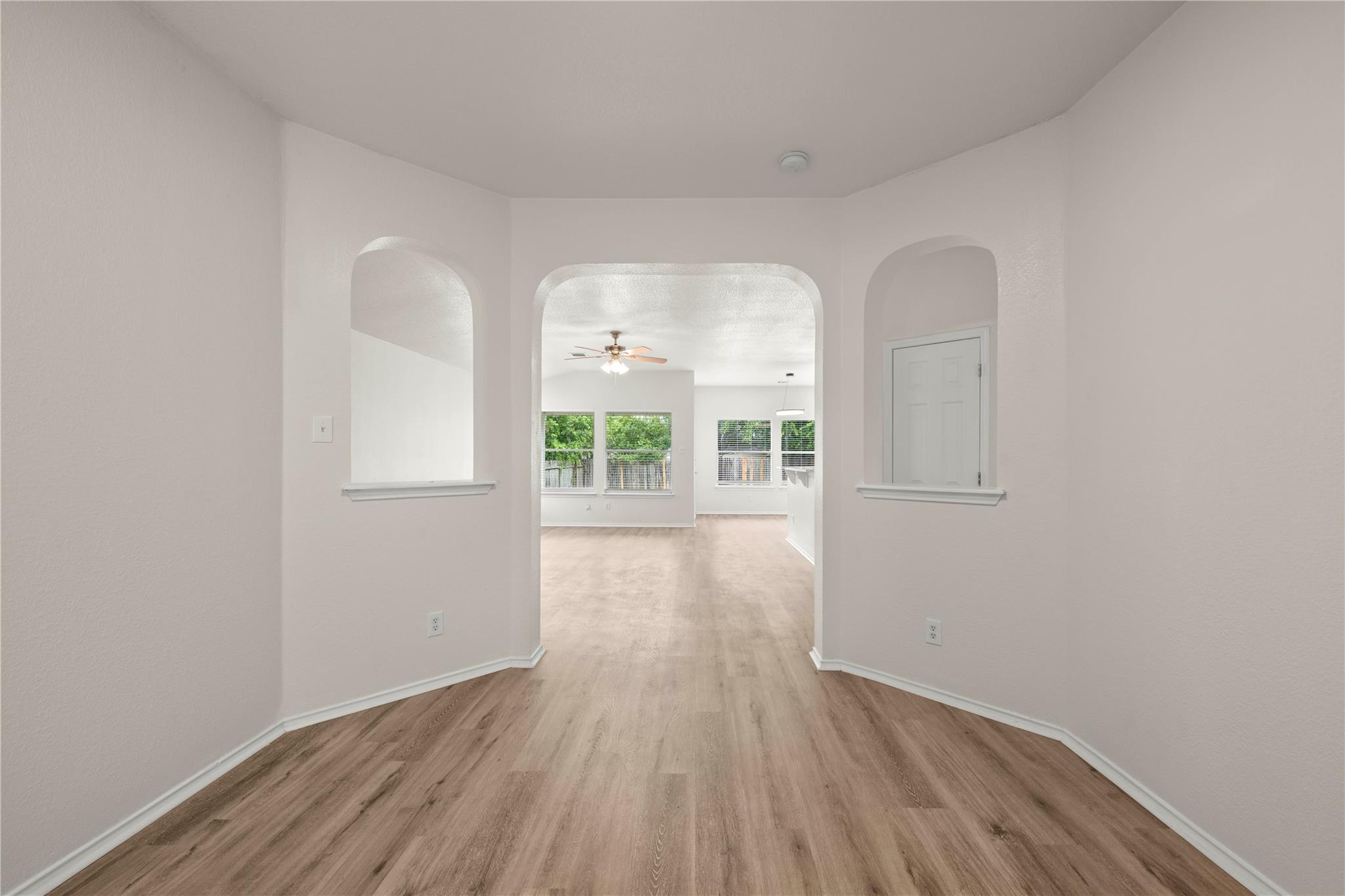 3920  Whitey Ford Way, photo 8