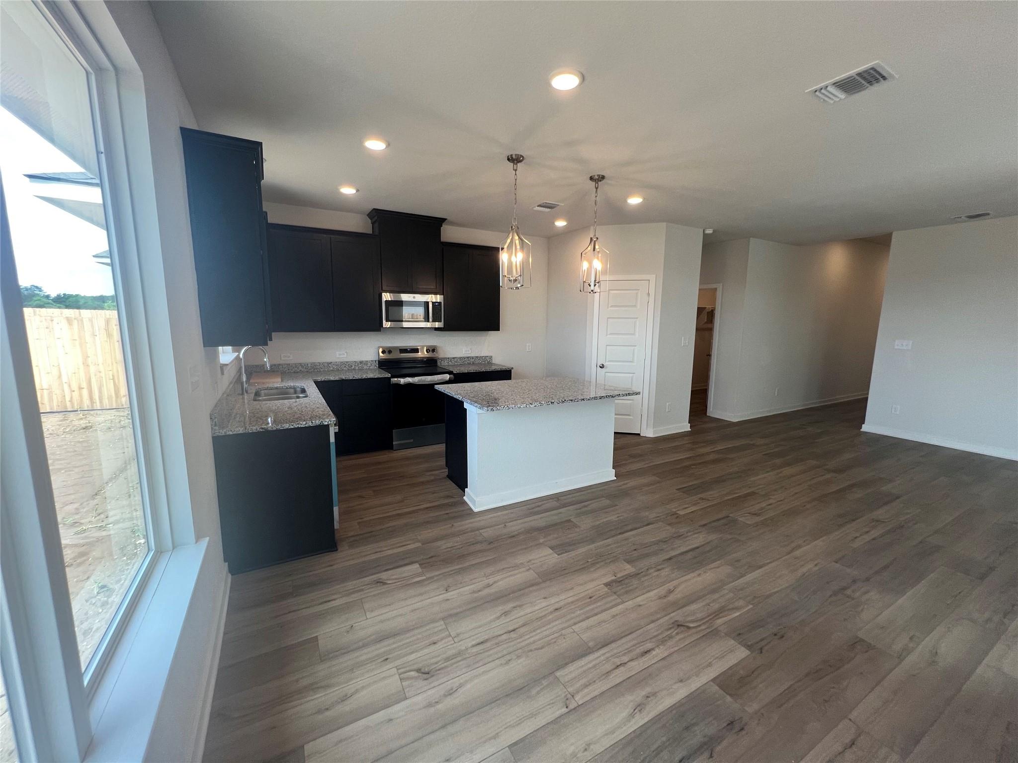 255 Gus Loop photo 12