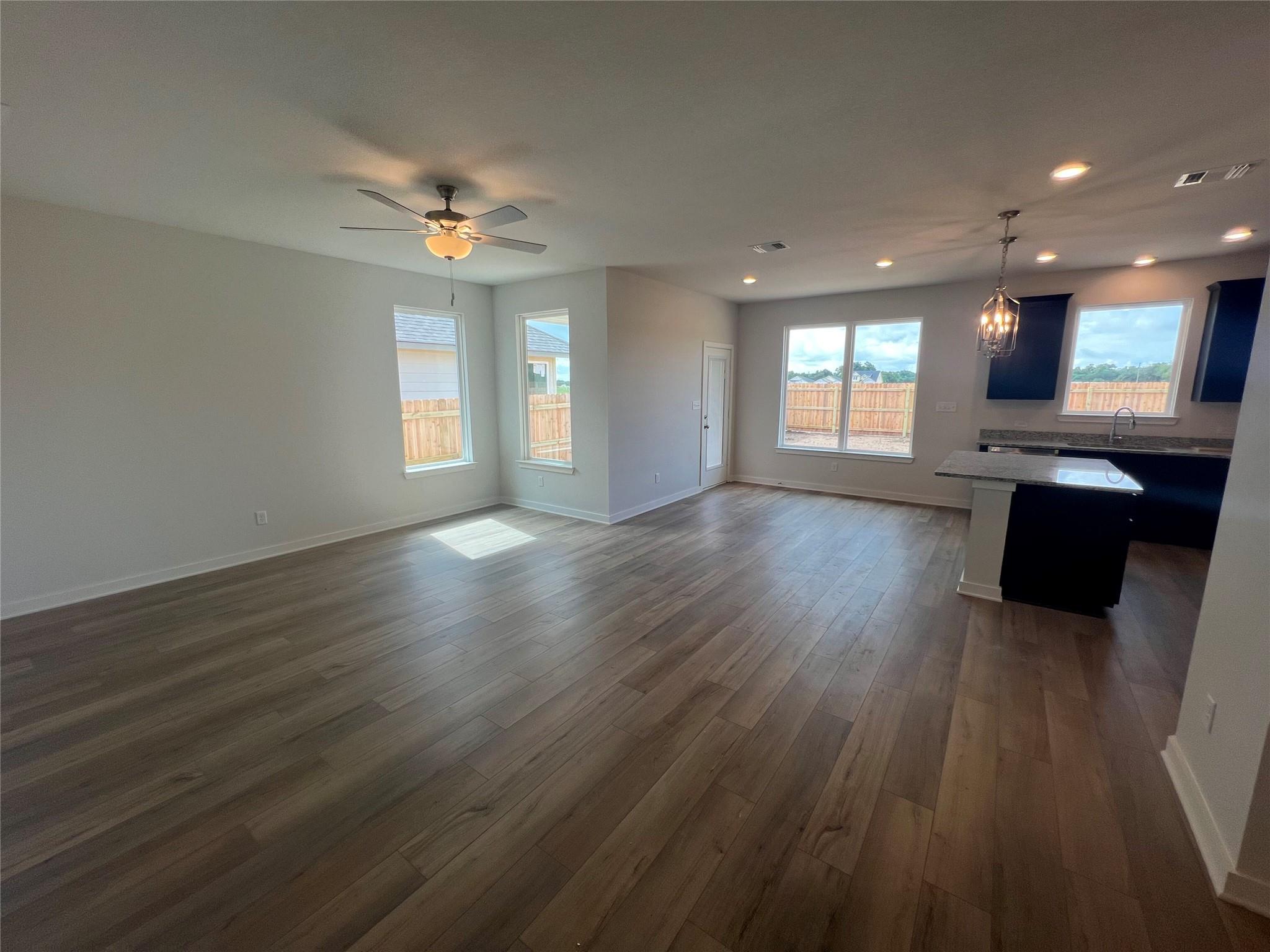 255 Gus Loop photo 10