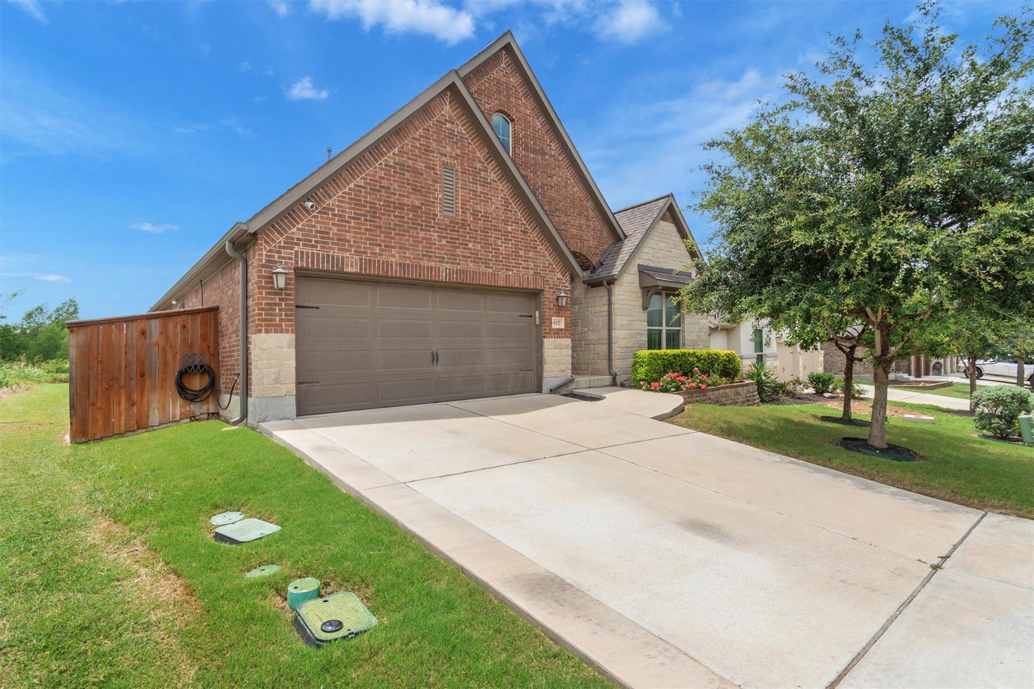6117  LAKE TERAVISTA Way, photo 4