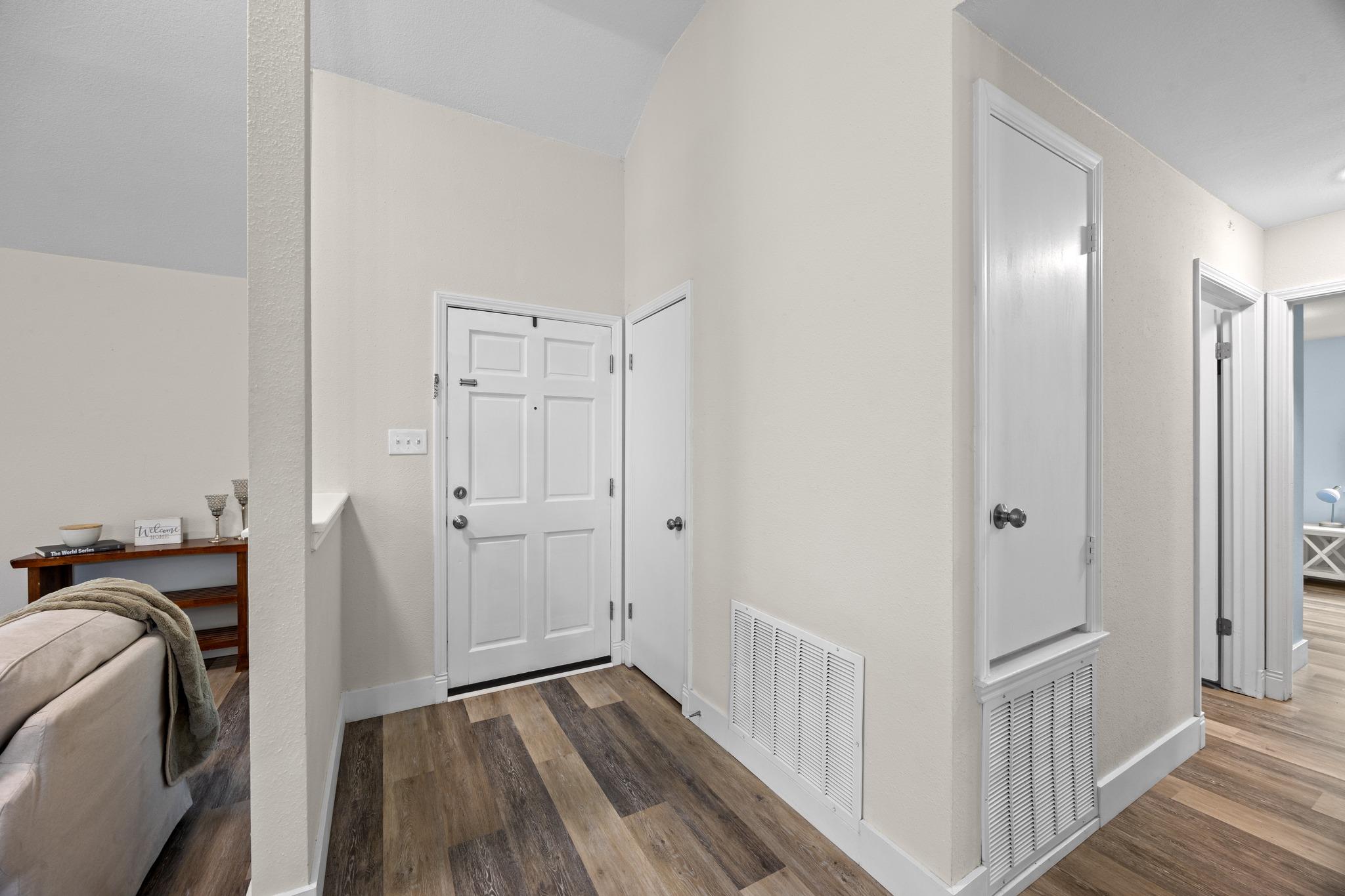 16605  Black Kettle Dr, photo 4
