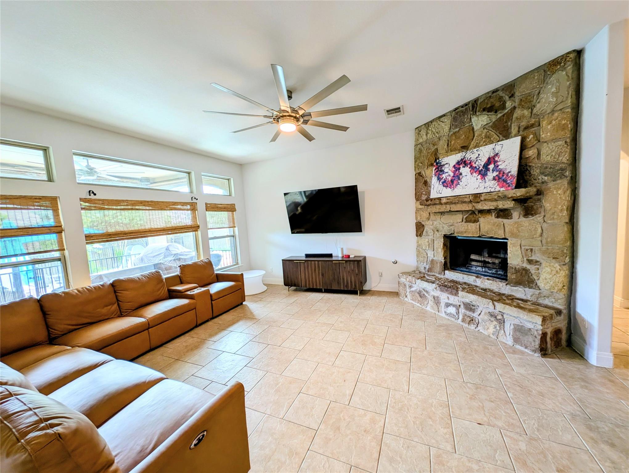 13714  Mesa Verde Dr, photo 8