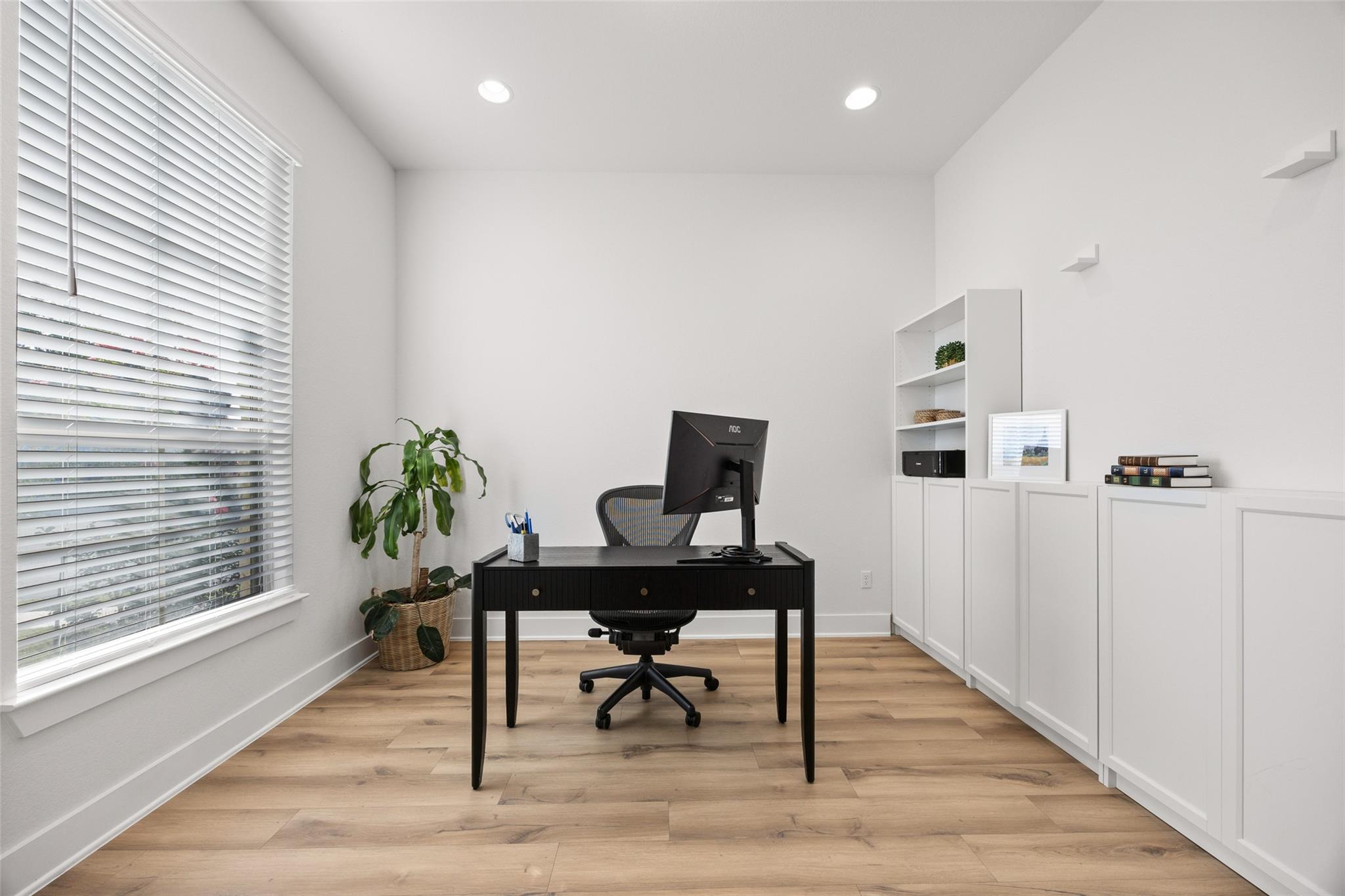 531  Great Lawn Bnd, photo 12