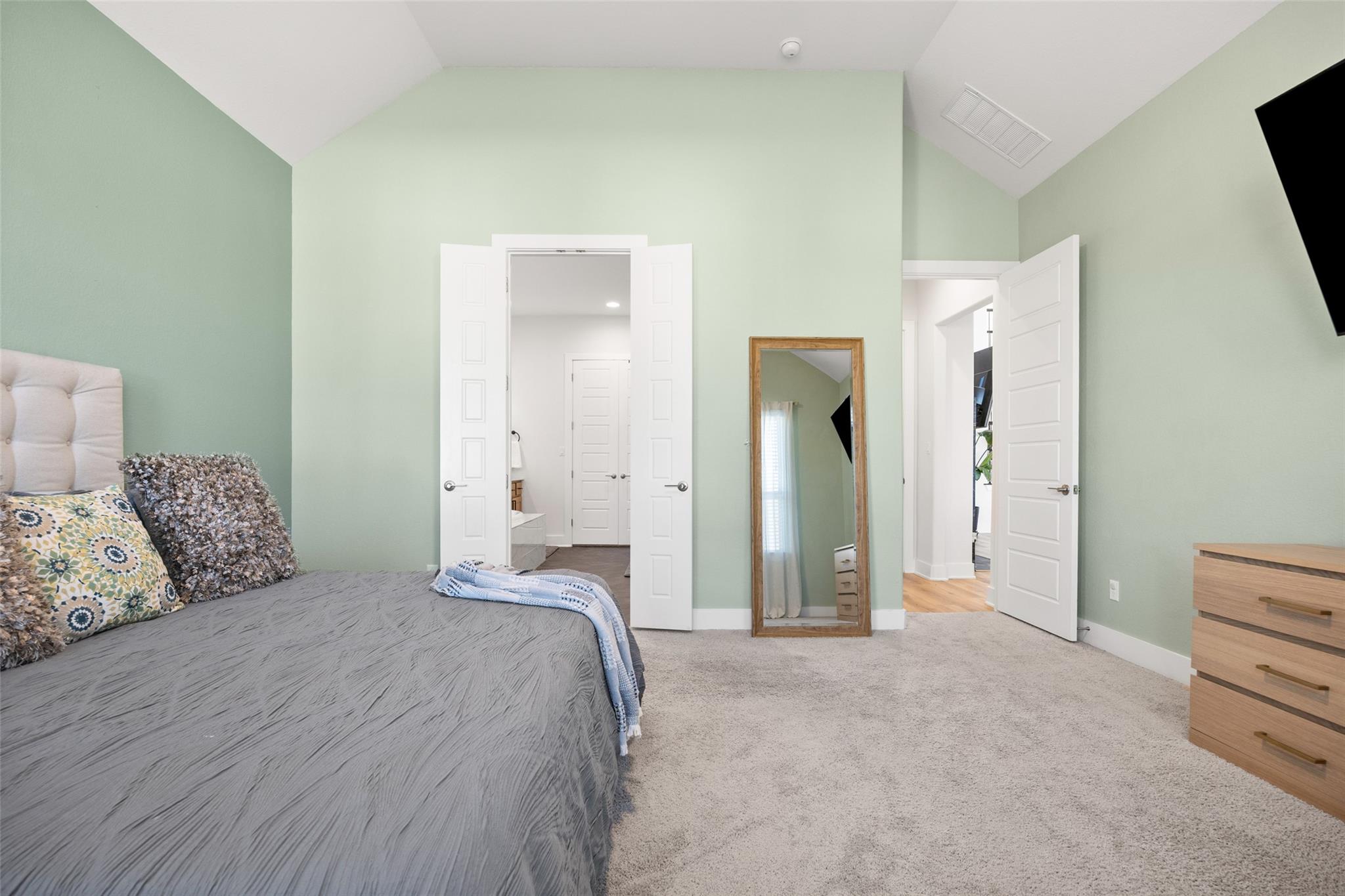 531  Great Lawn Bnd, photo 9