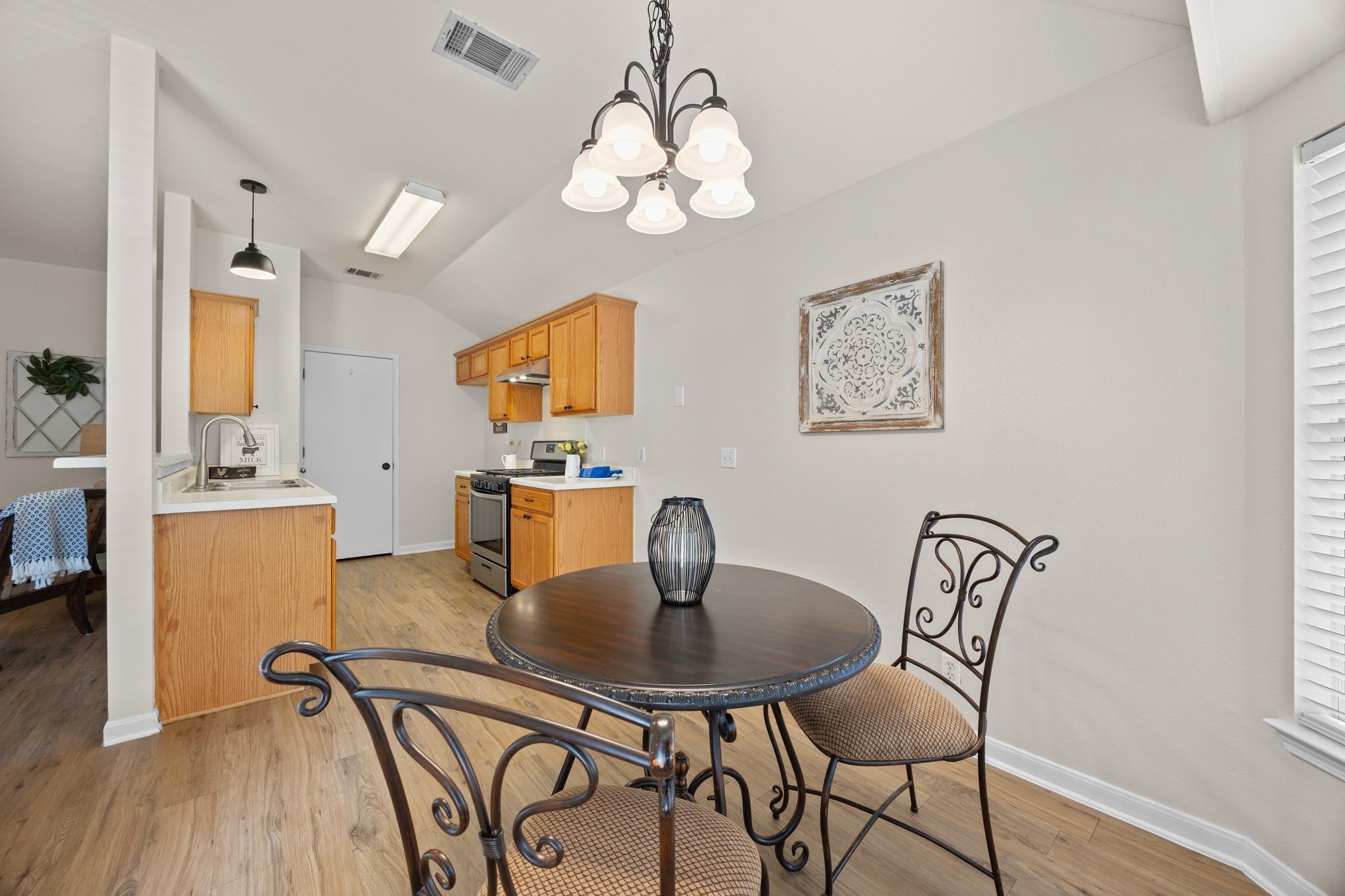 803  Sparkling Brook Ln, photo 12