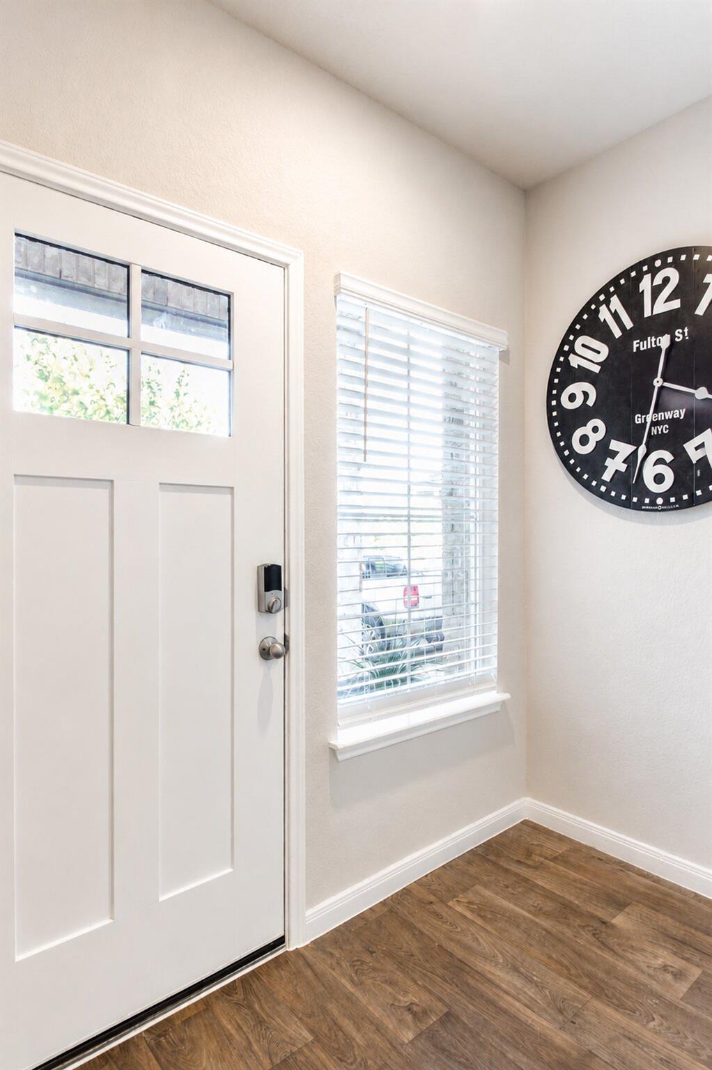 484  Spider Lily Dr, photo 2