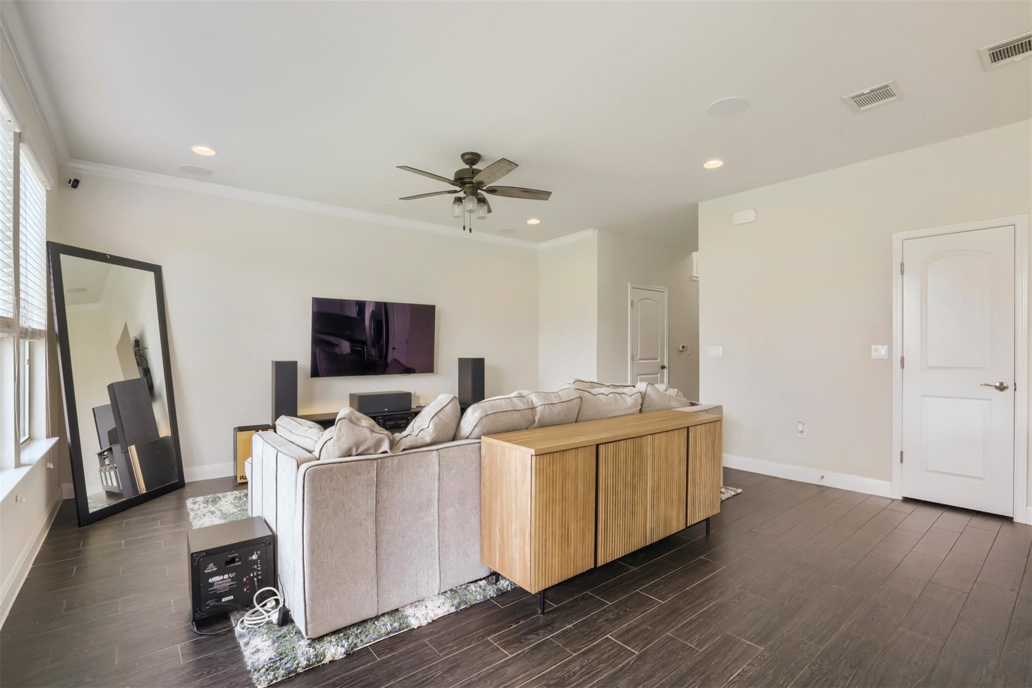 14305  Eucalyptus Bnd, photo 3
